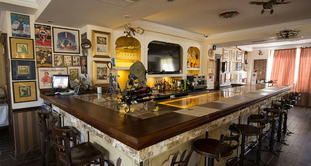 Aviator Boutique Hotel