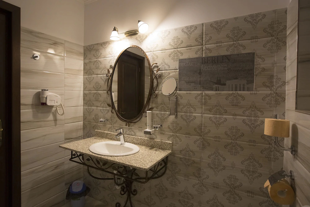 Aviator Boutique Hotel