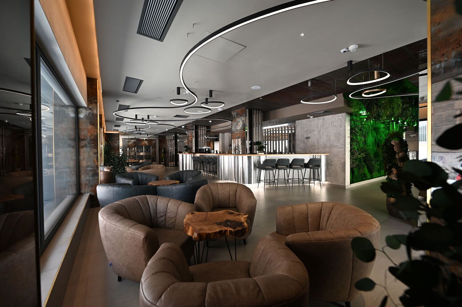 Aniroc Signature Hotel
