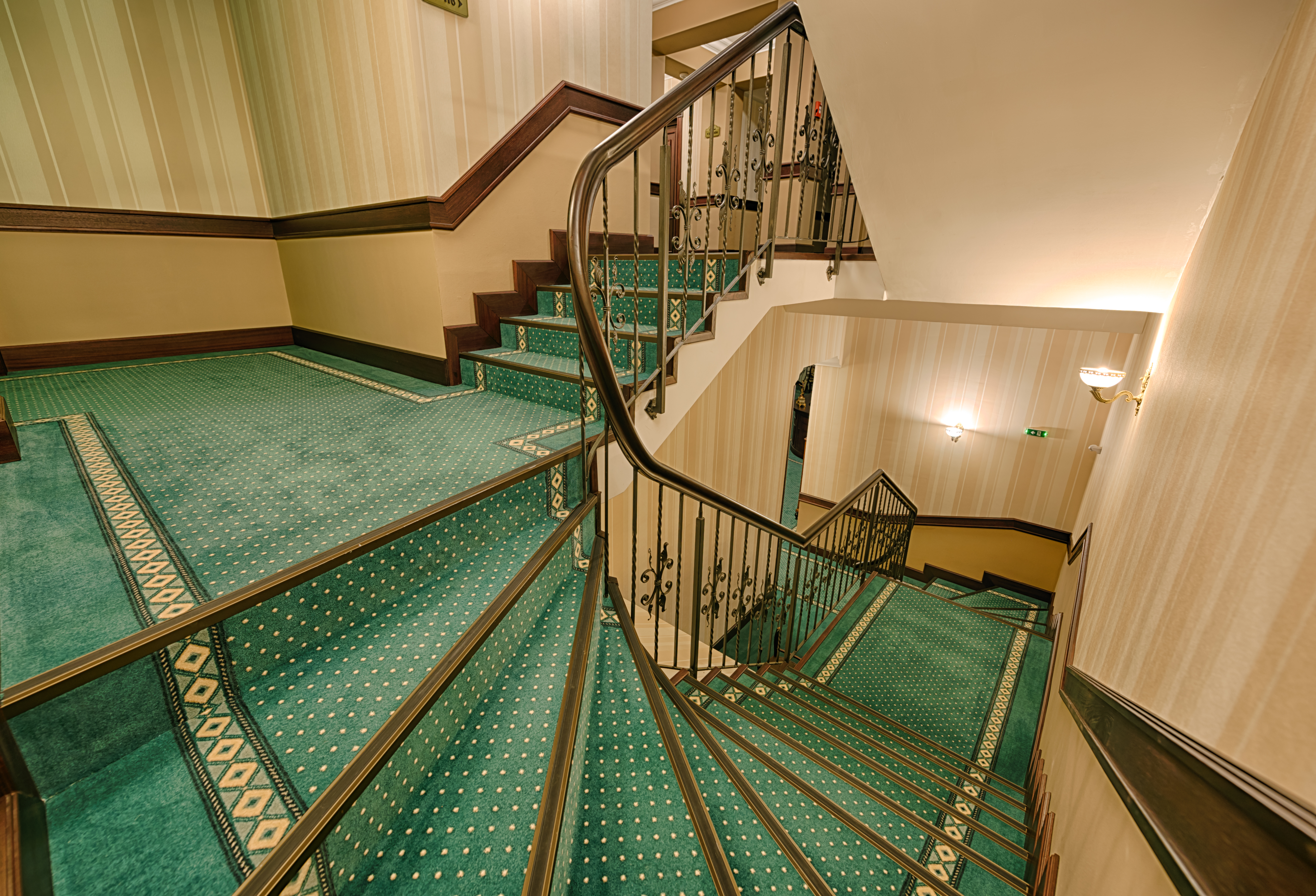 Magus Hotel
