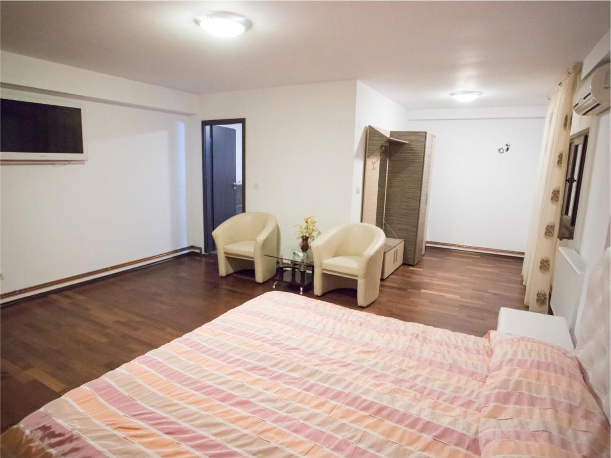Euphoria Hotel