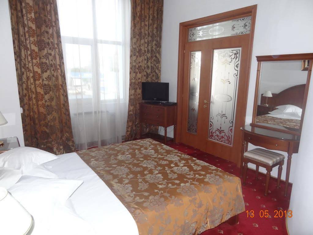 Hotel Emma West