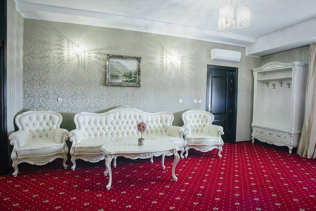 Hotel Capitol