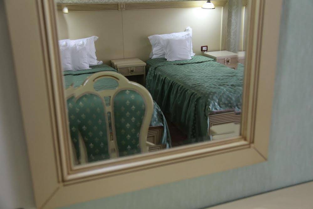 Majestic Hotel & Restaurant