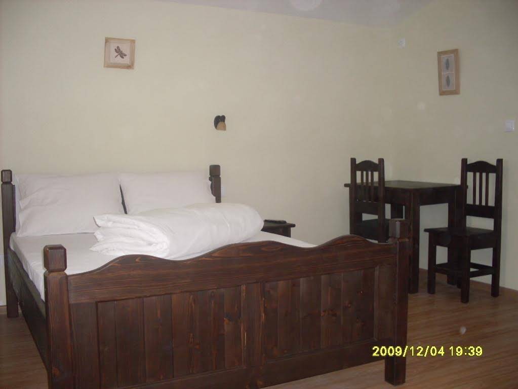 Oana Guest House