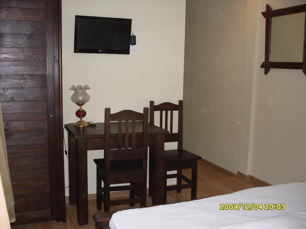 Oana Guest House