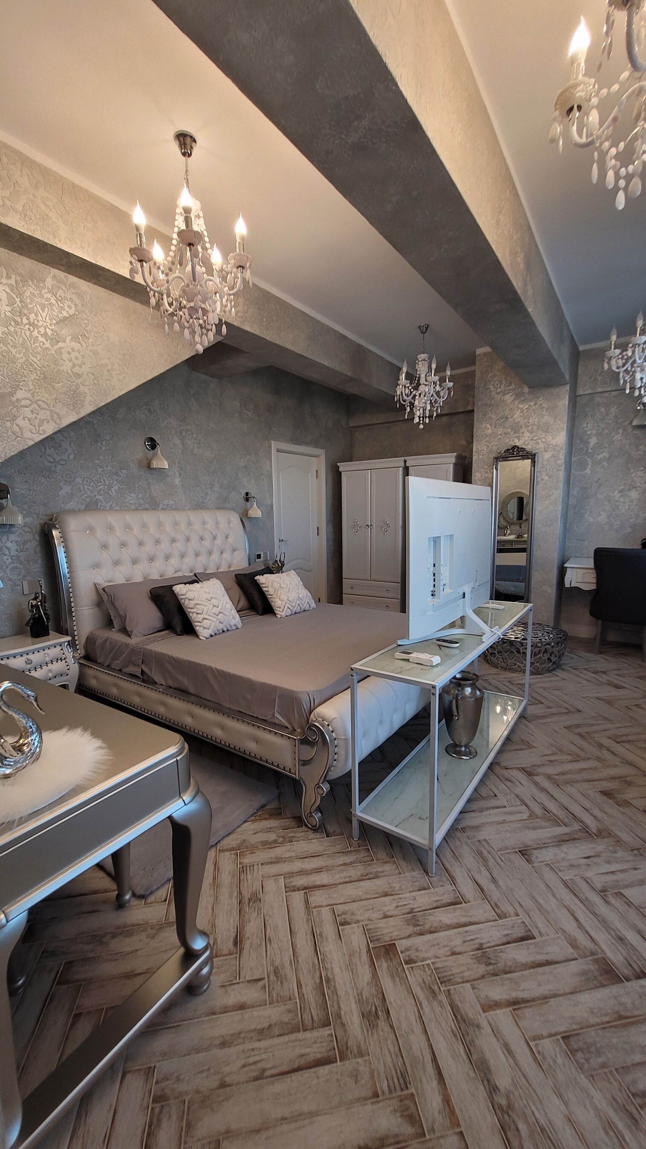 Terrace Suites