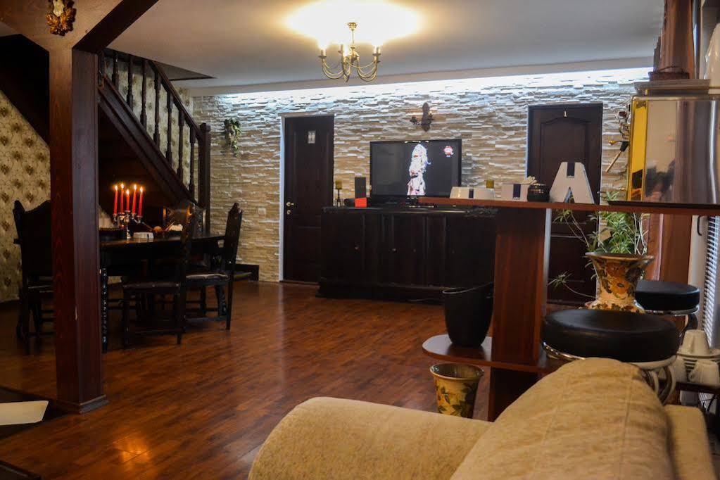 Casa Wenge