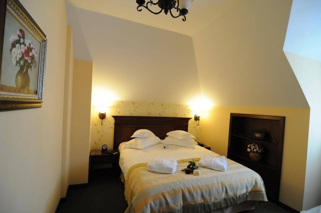 Hotel Foisorul cu Flori