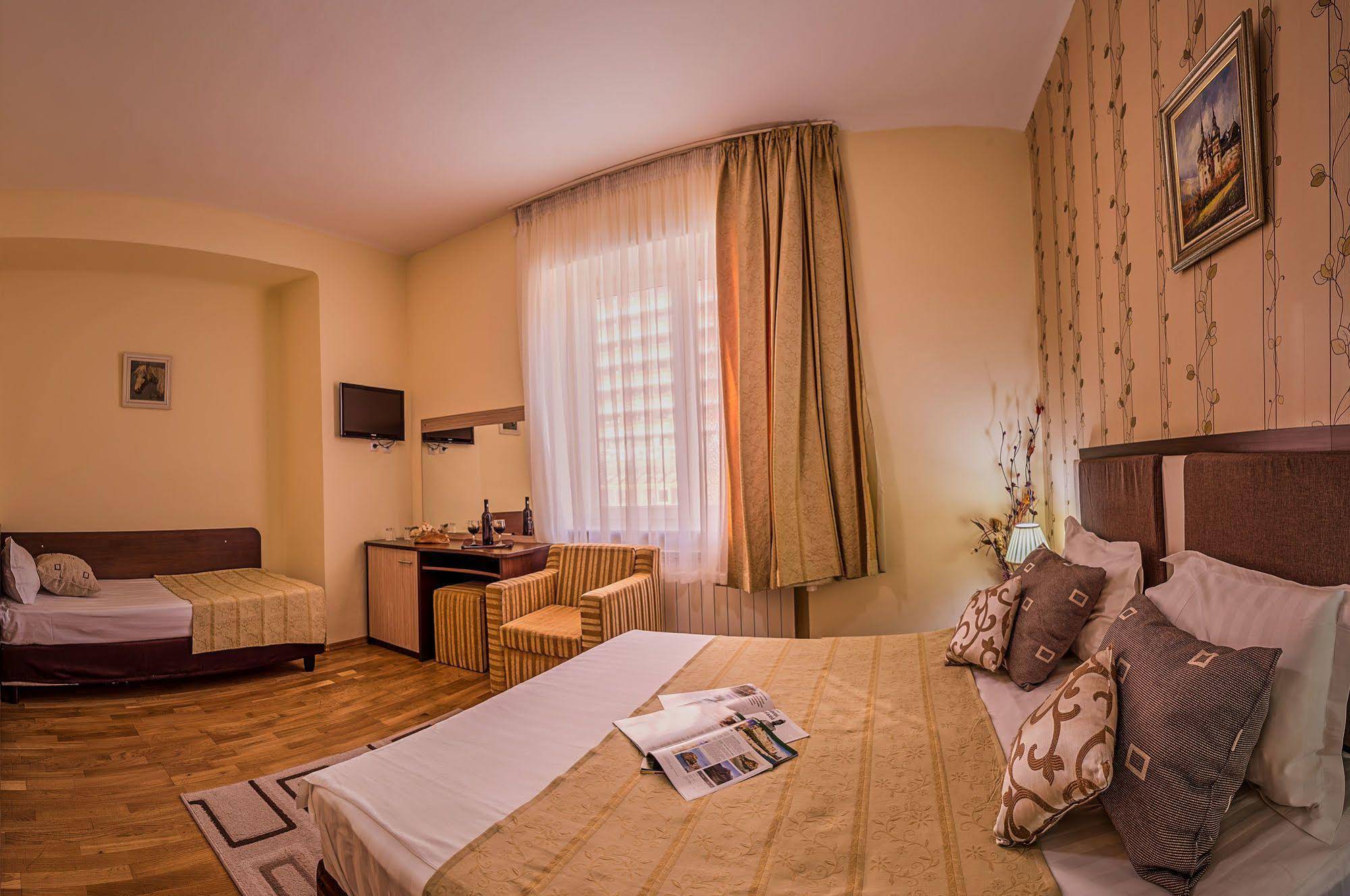 Hotel Rina Cerbul