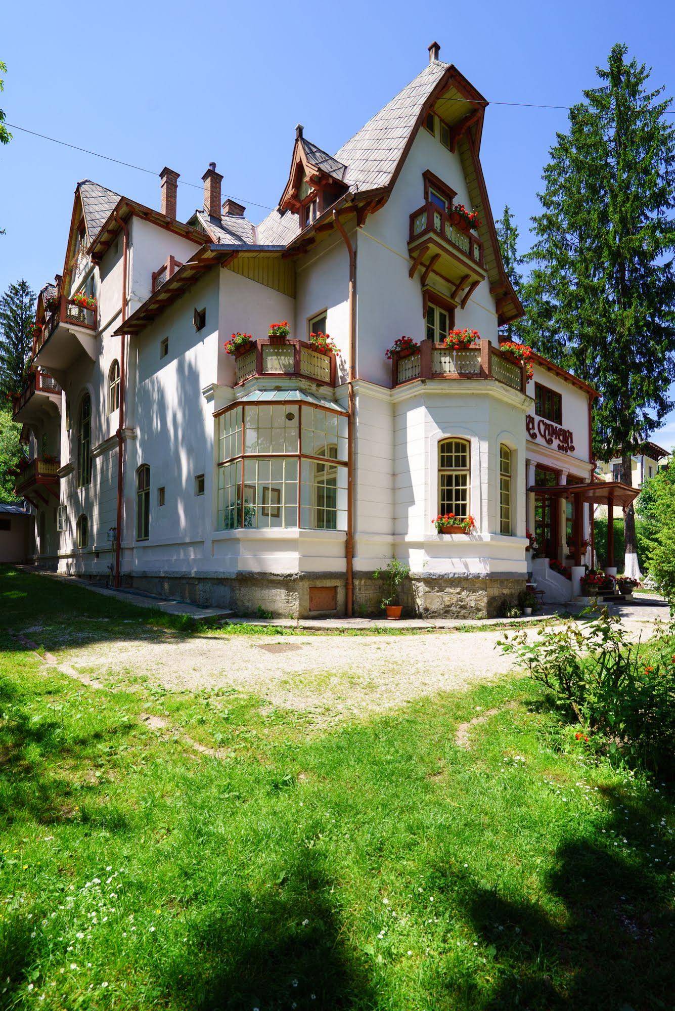 Vila Camelia
