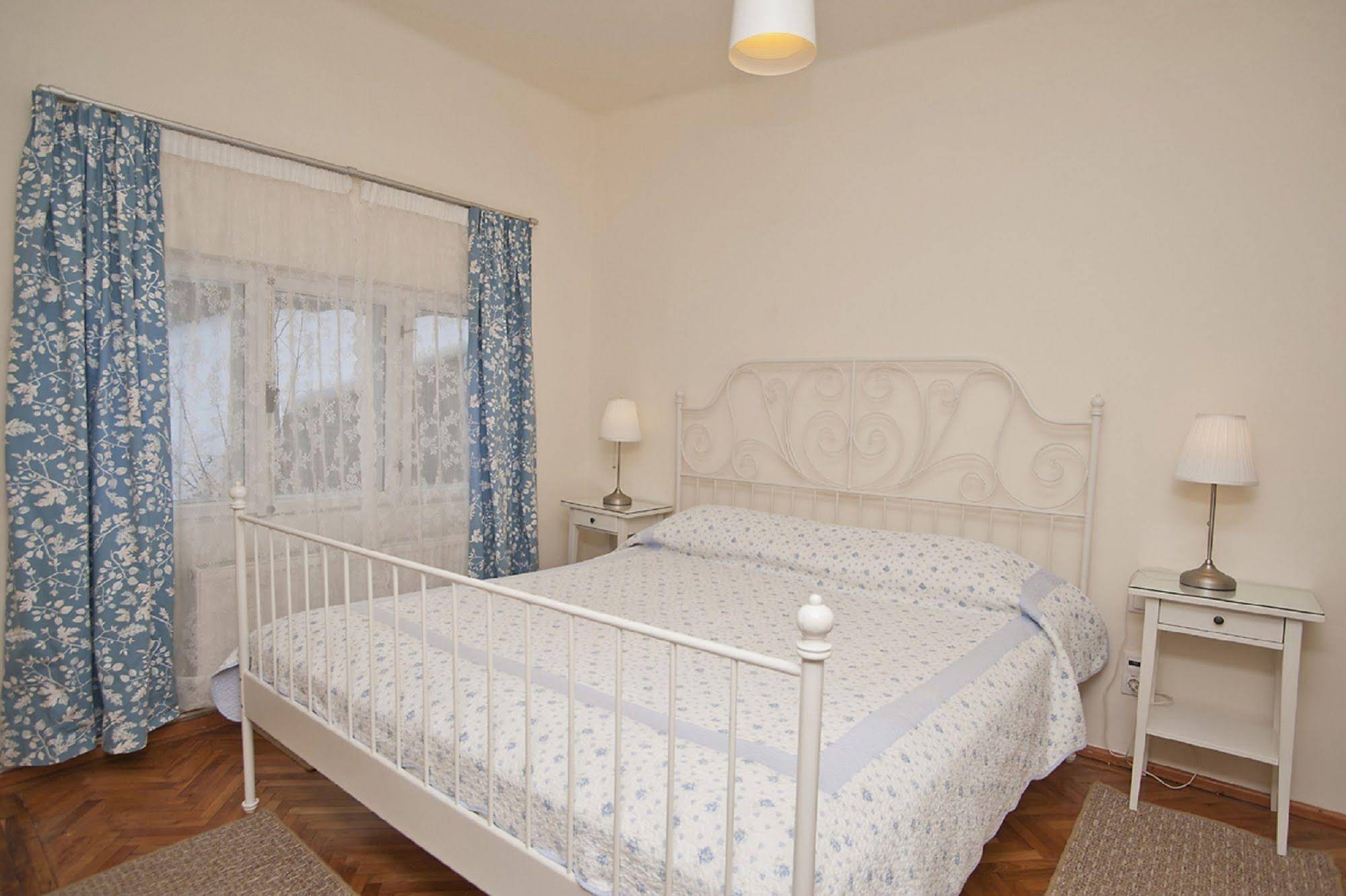 Vila Camelia