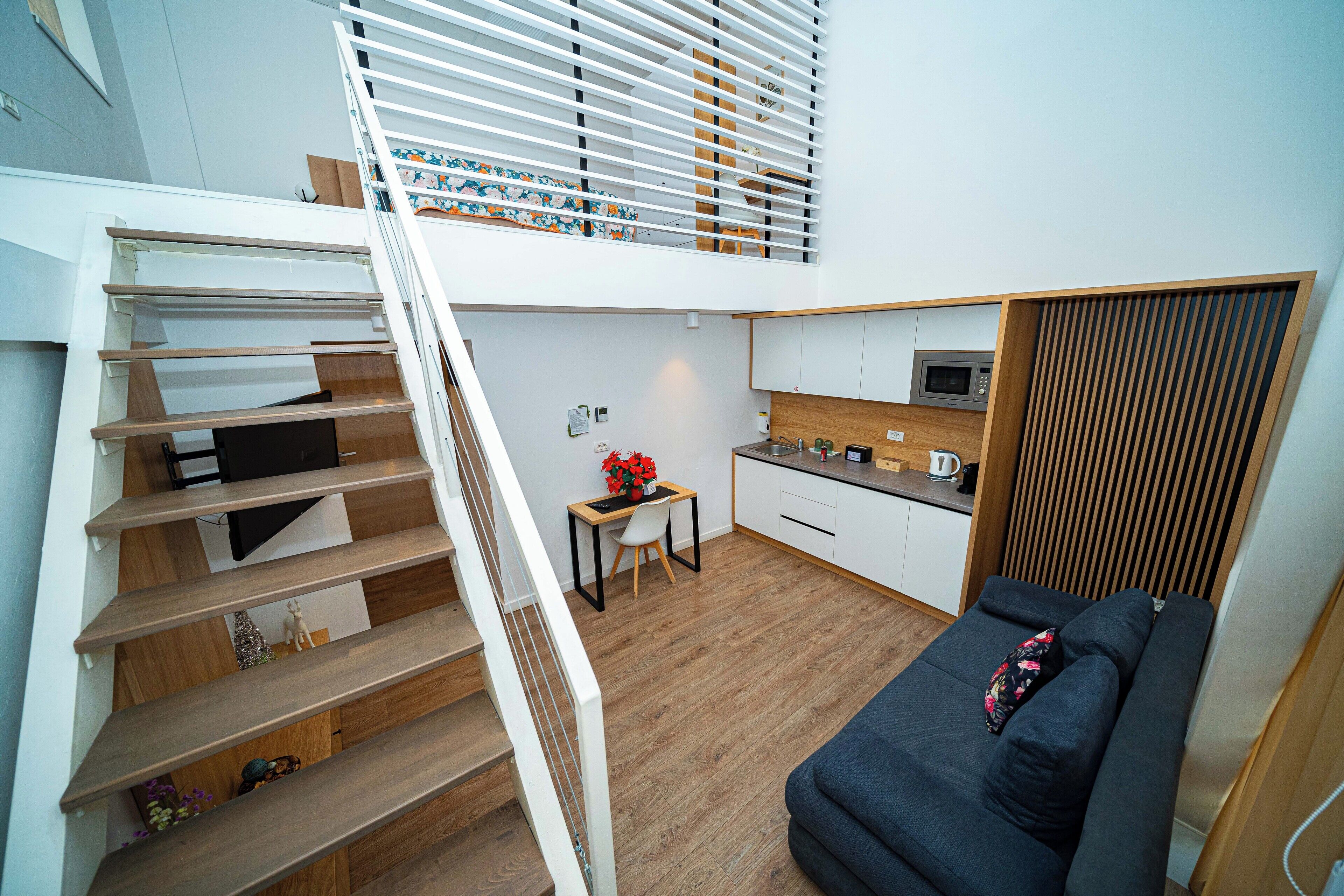 Friends Residence