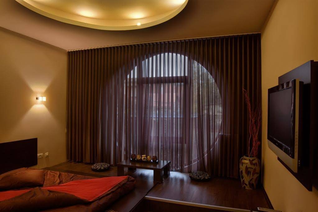 Larissa Hotel