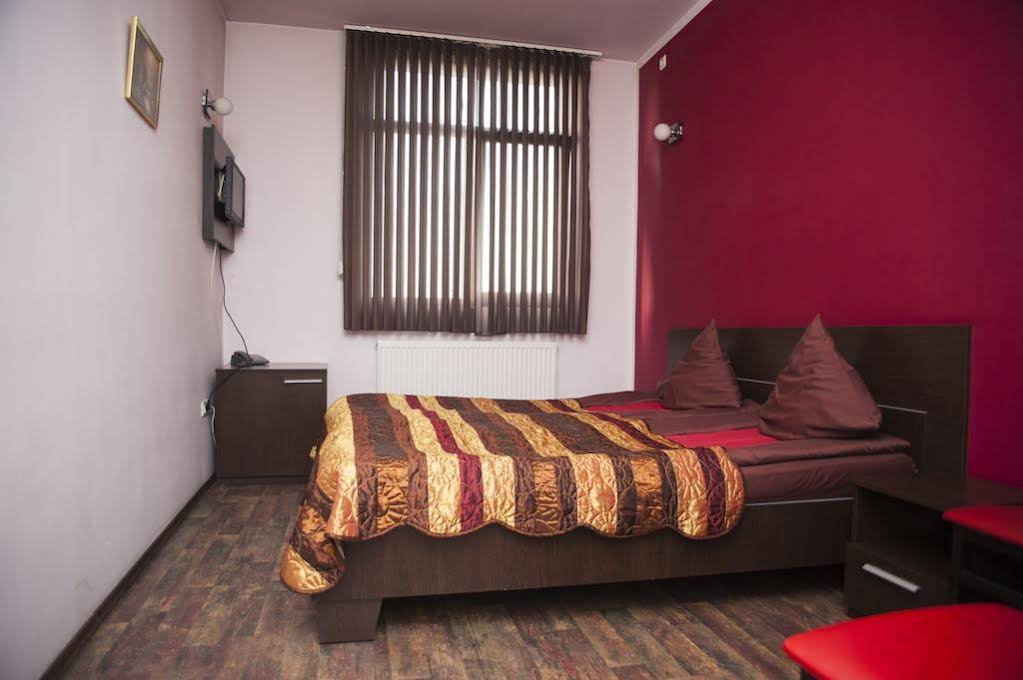 Larissa Hotel