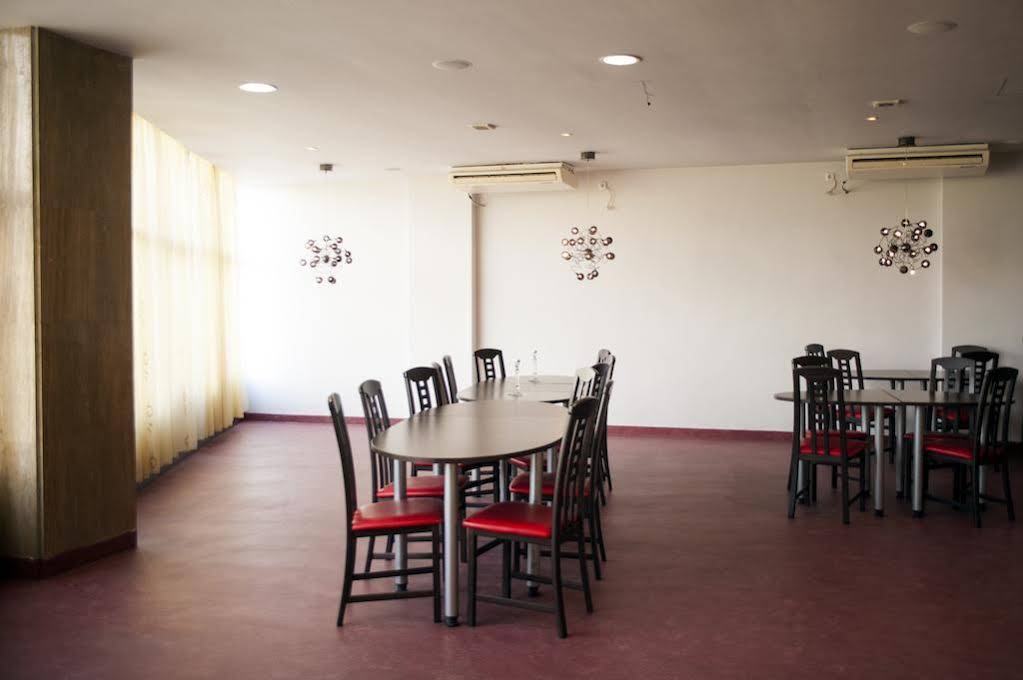 Larissa Hotel