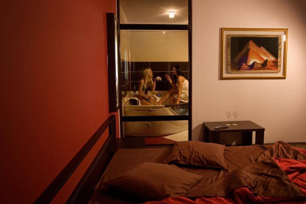 Larissa Hotel