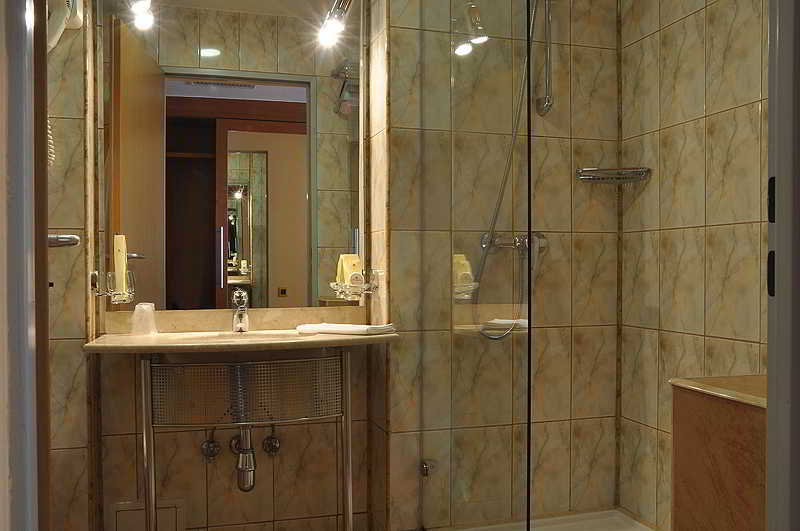 North Star Continental Resort