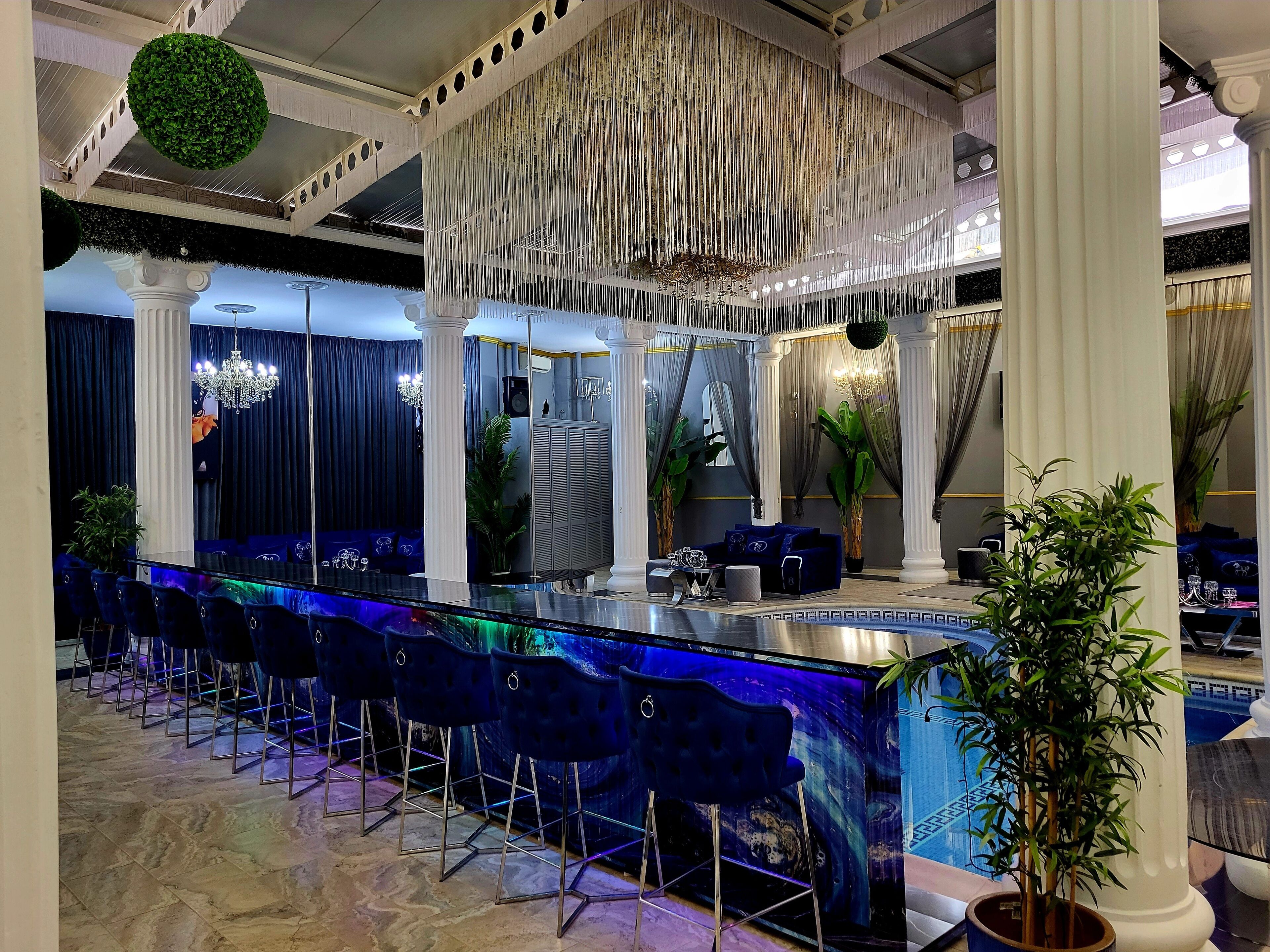4Play Gentlemen's Club - Hotel Boutique