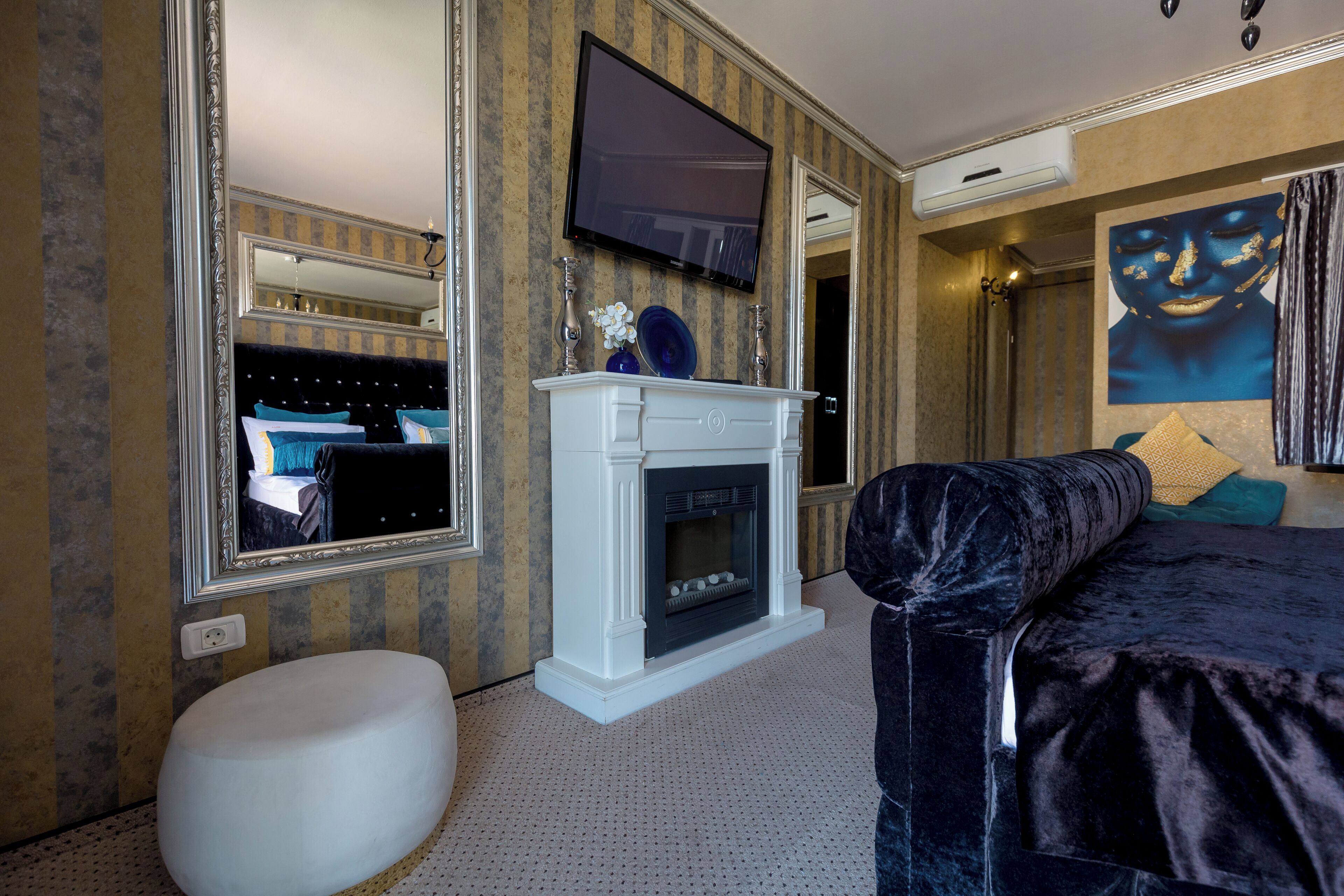 4Play Gentlemen's Club - Hotel Boutique