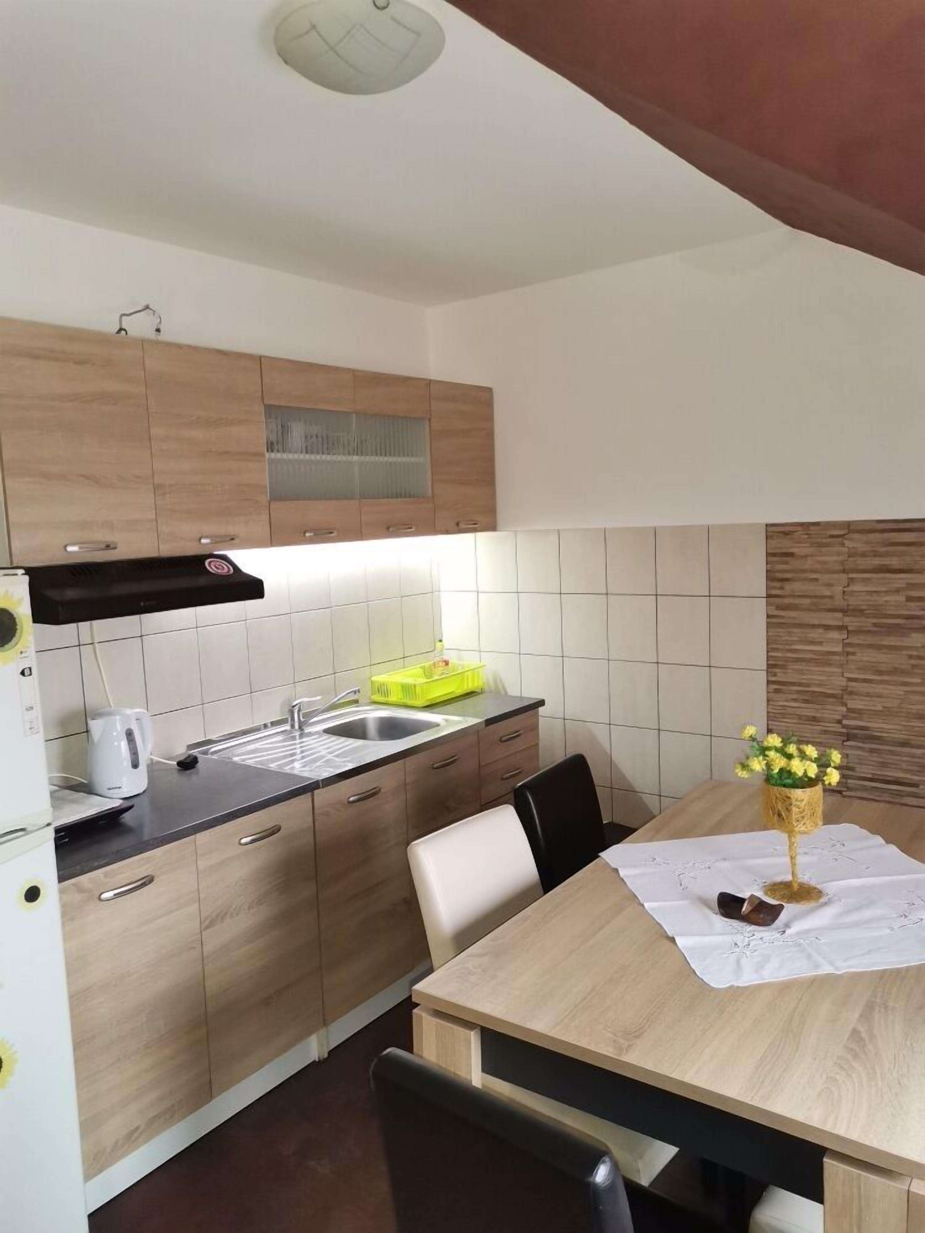 Airport Apartments