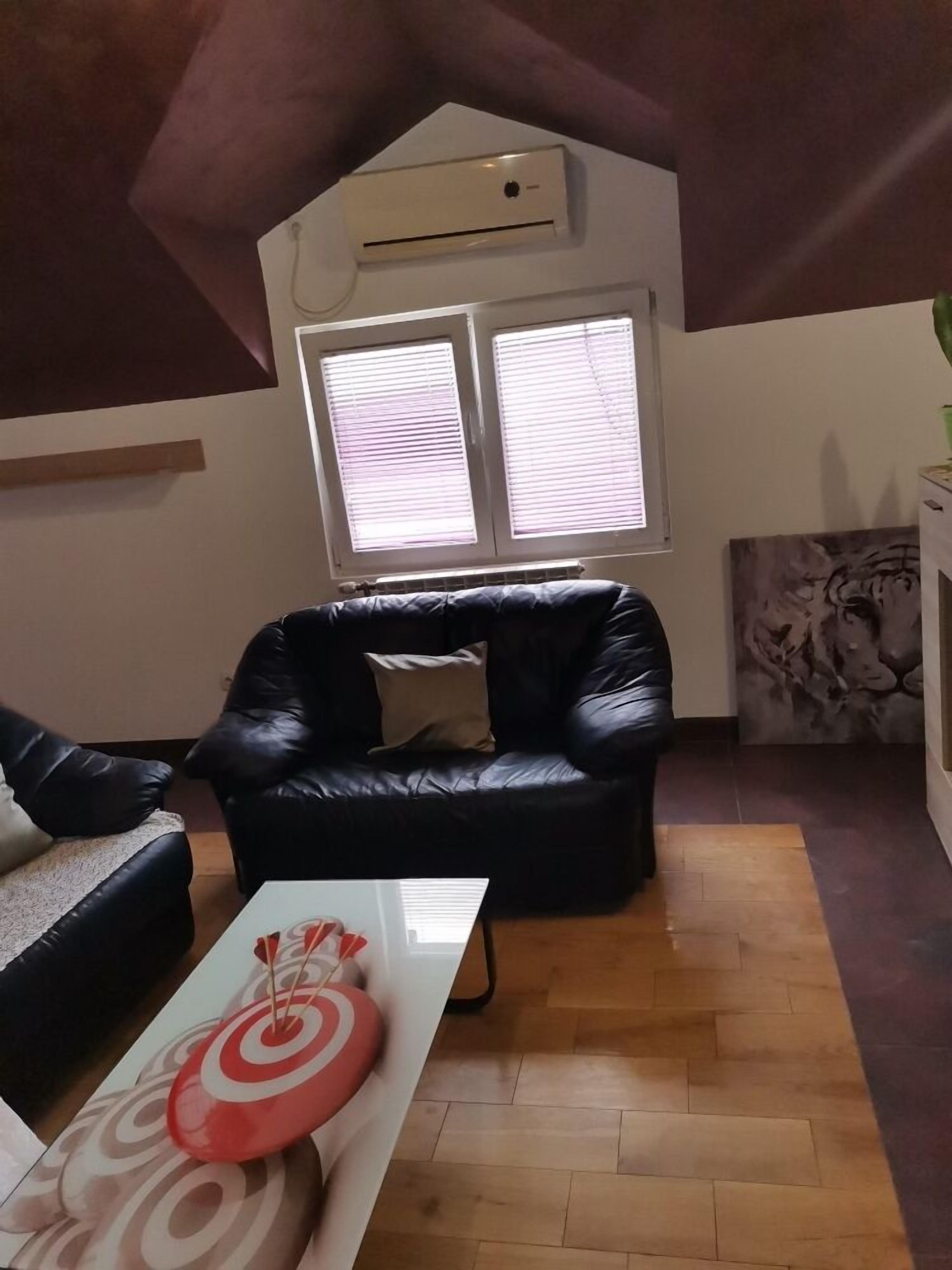 Airport Apartments