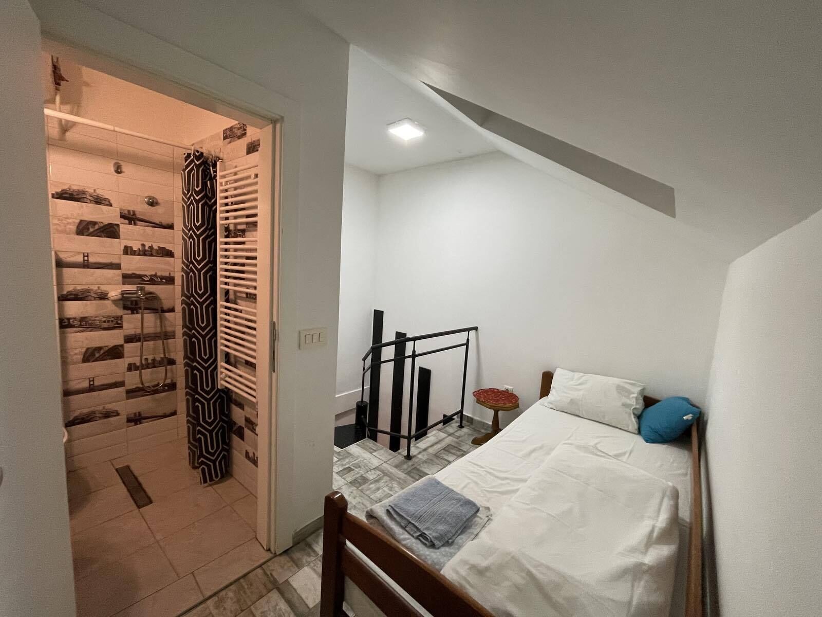 Airport Apartments