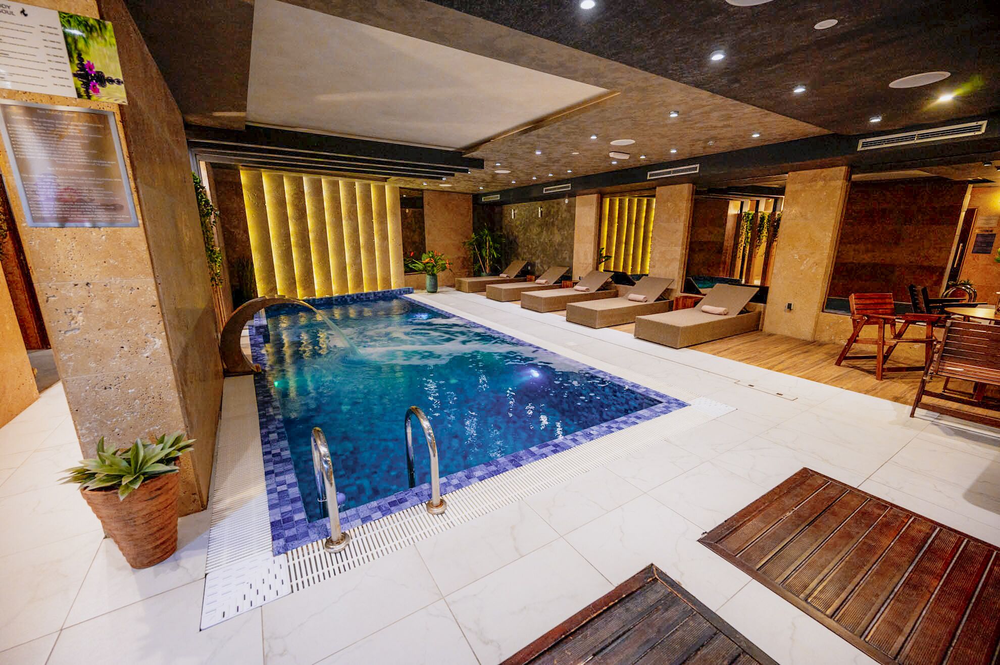 Amsterdam Hotel