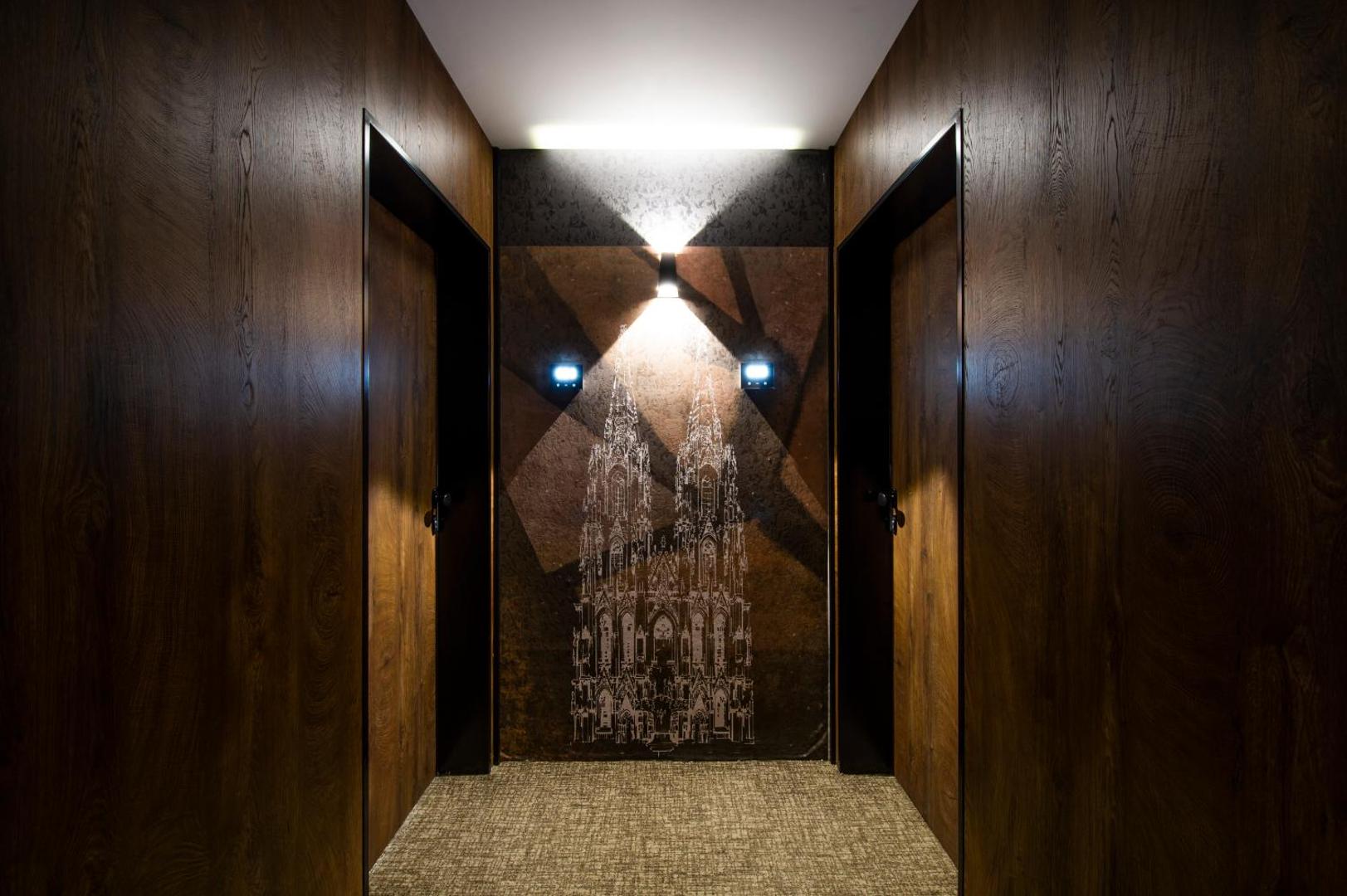 Amsterdam Hotel
