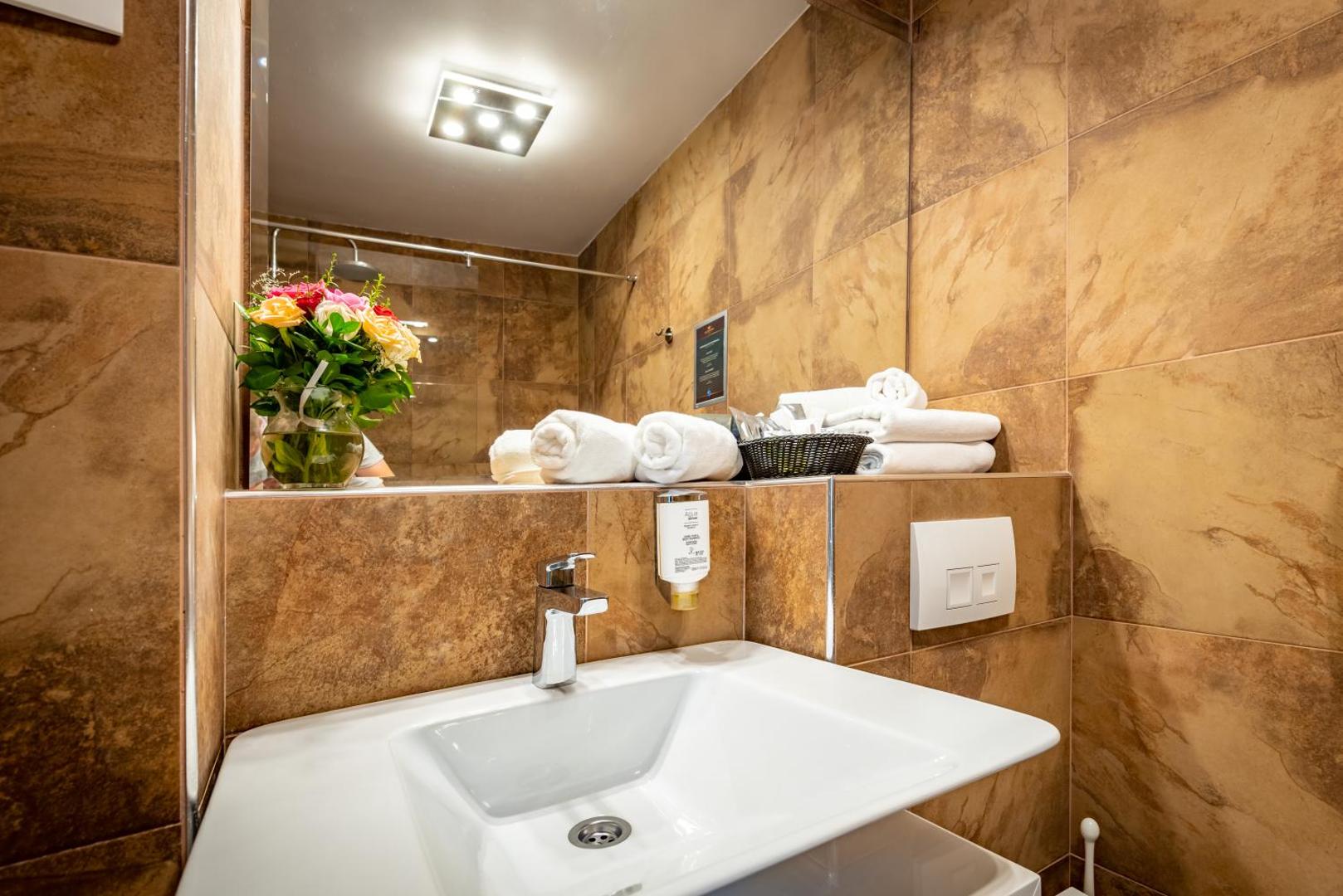 Amsterdam Hotel