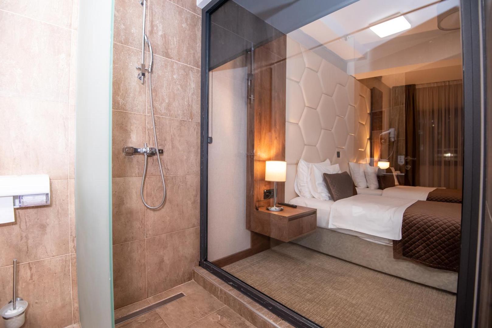 Amsterdam Hotel