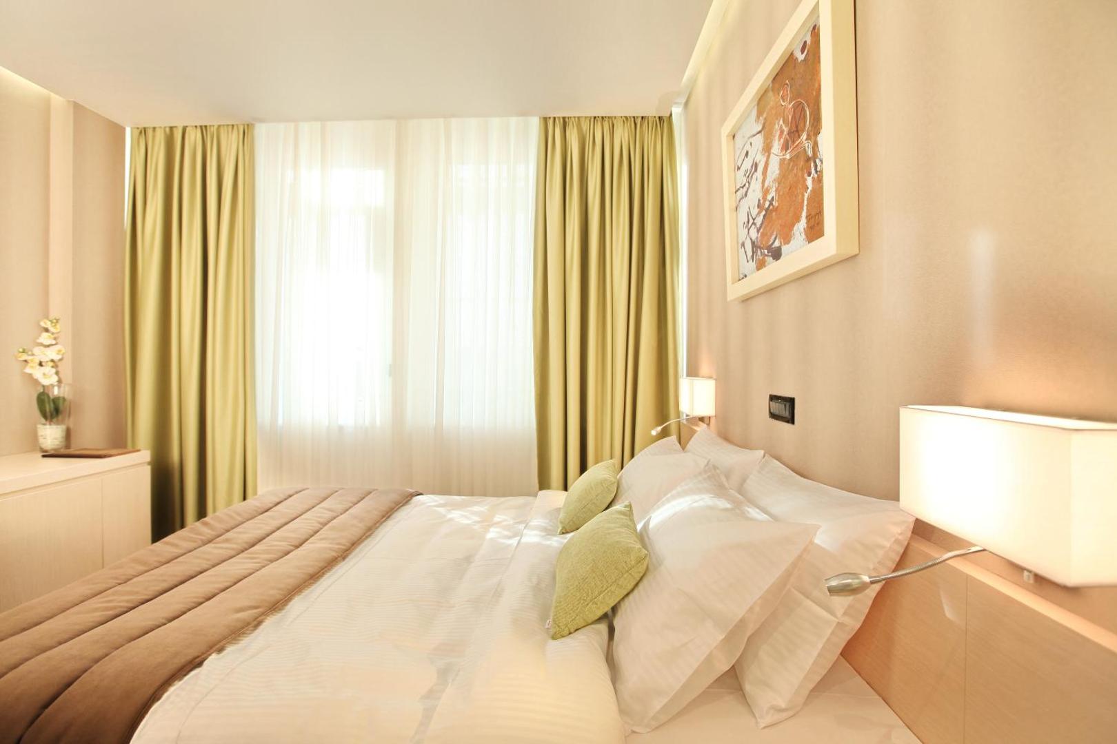 Argo Garni Hotel