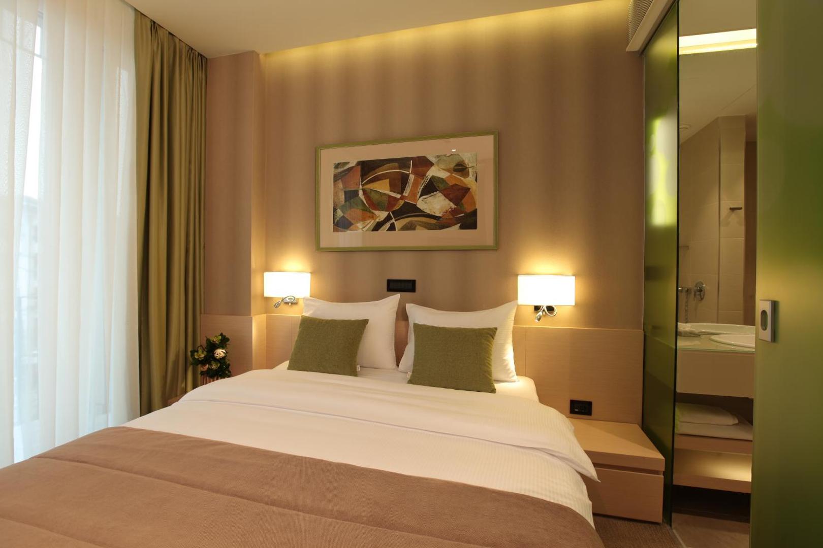 Argo Garni Hotel