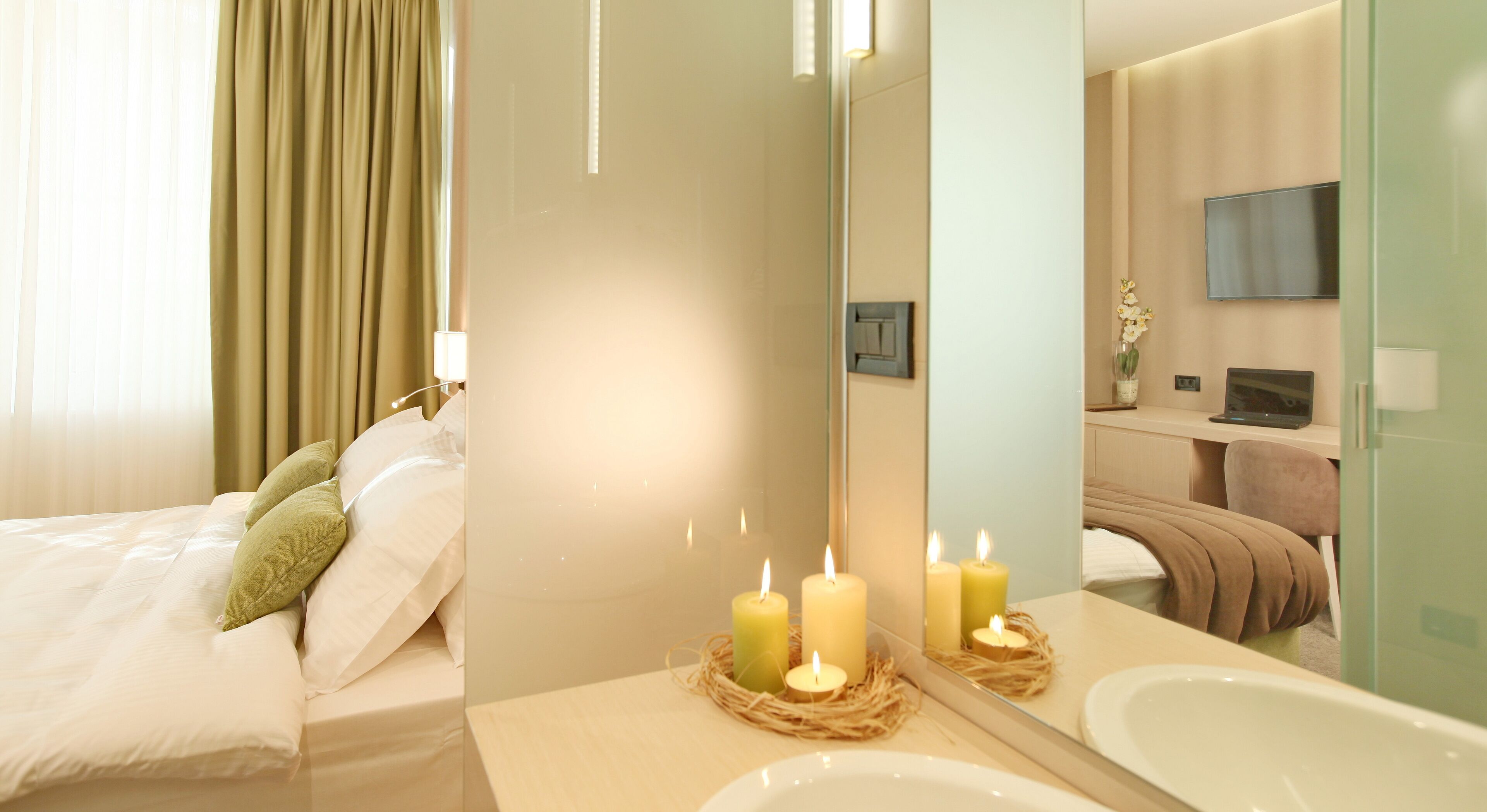 Argo Garni Hotel