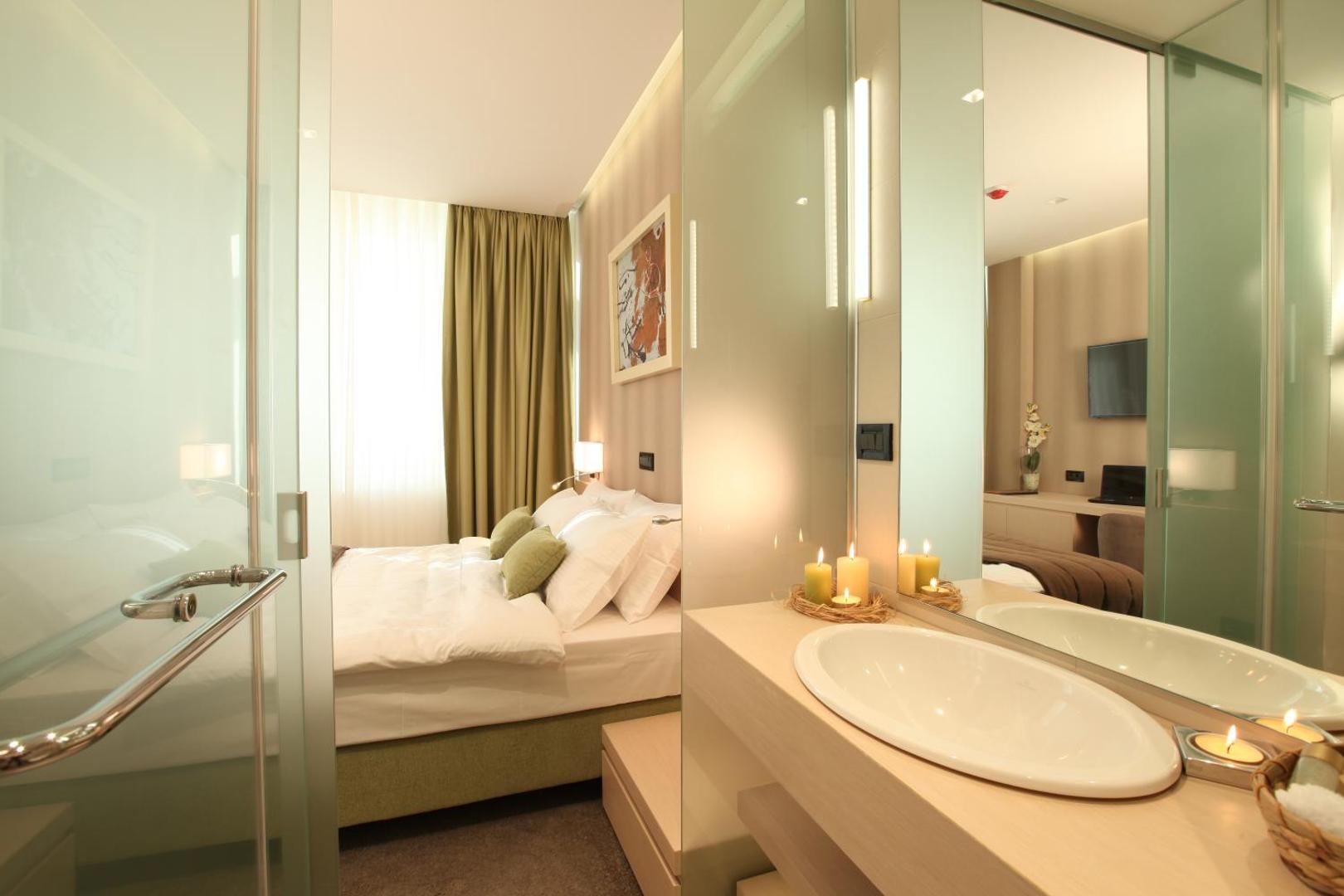 Argo Garni Hotel