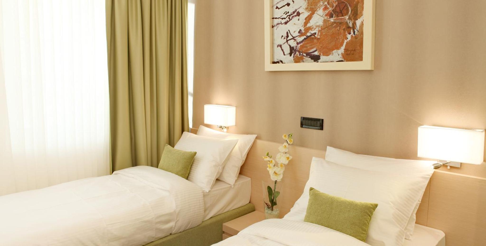 Argo Garni Hotel