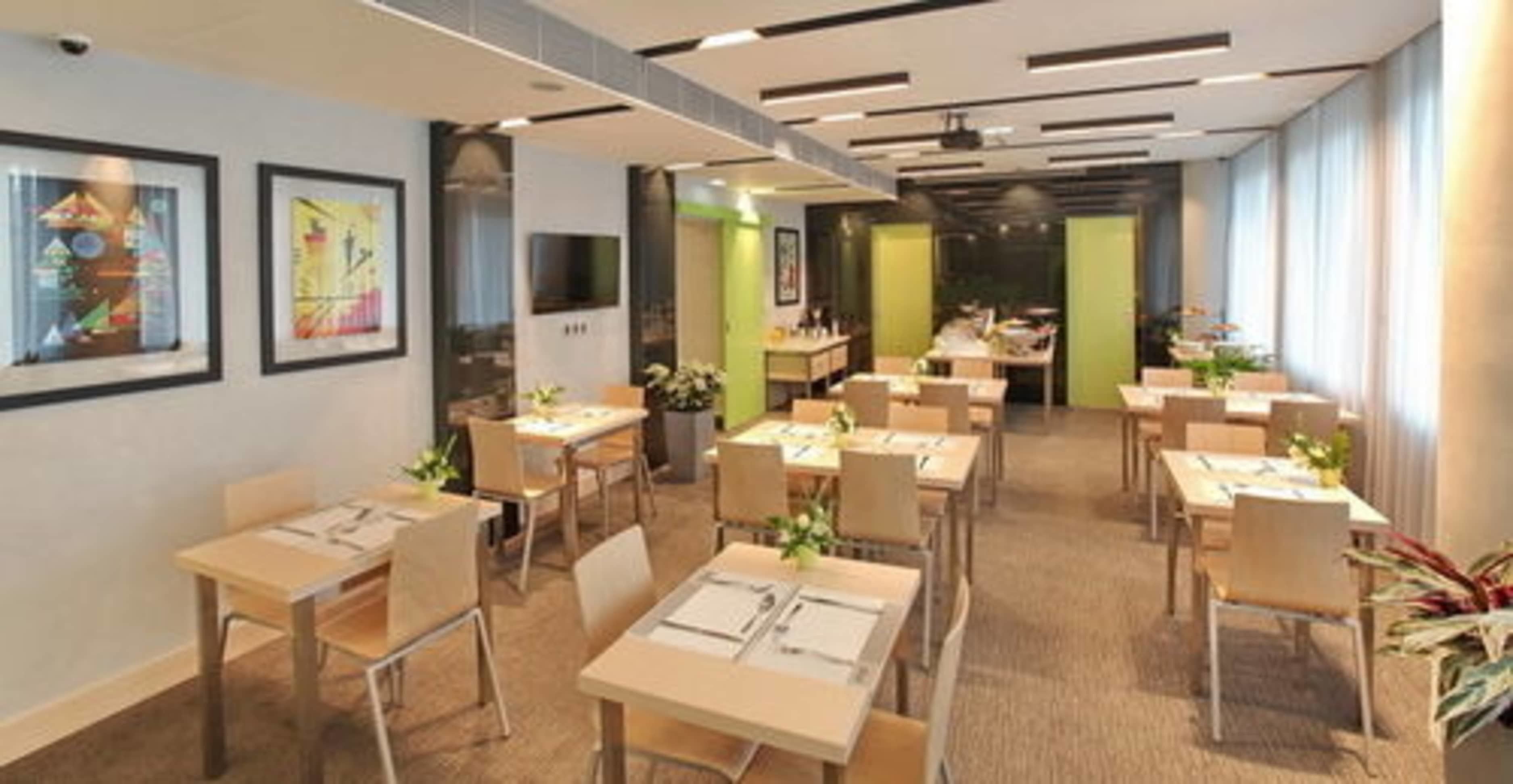 Argo Garni Hotel