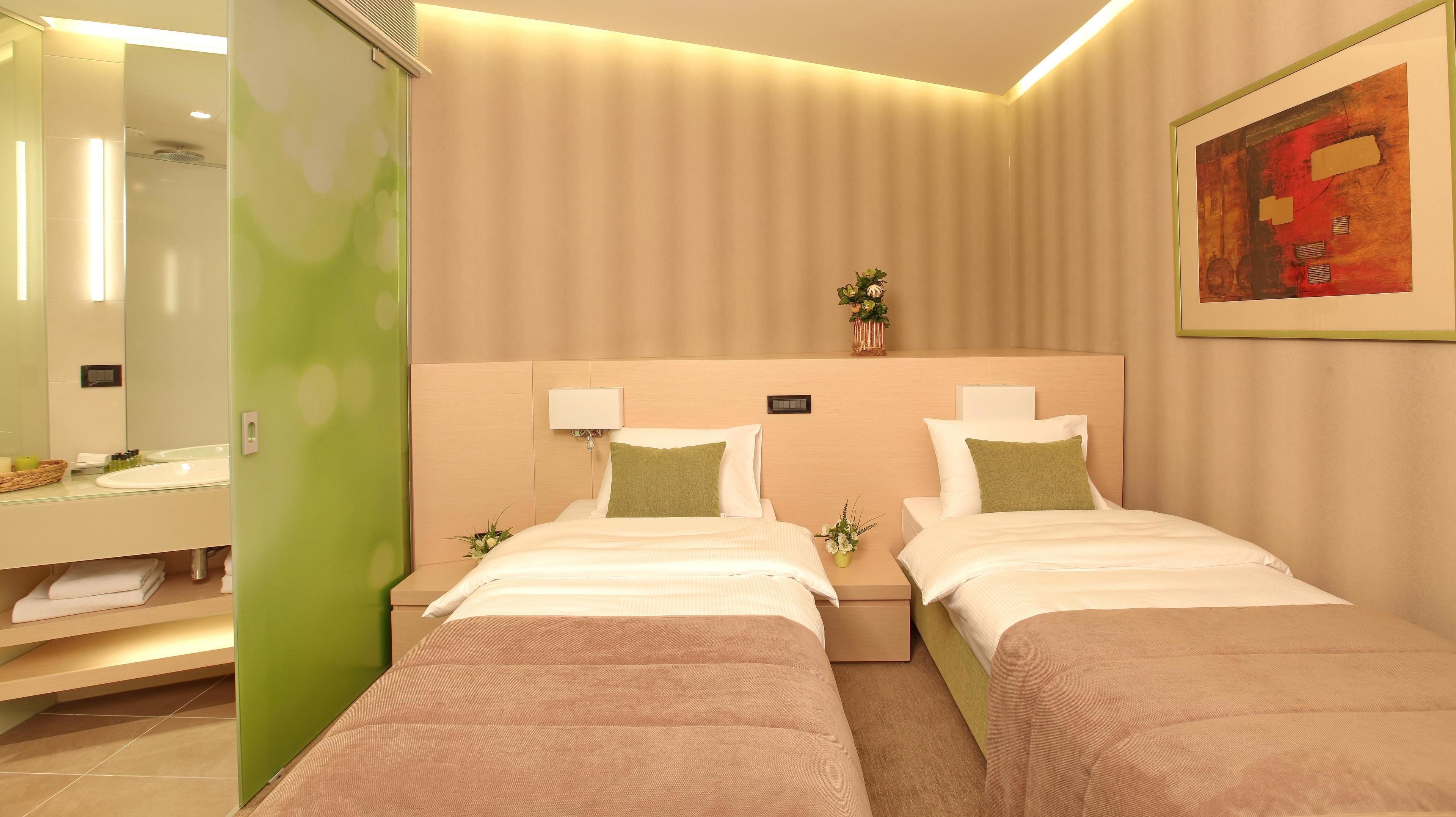 Argo Garni Hotel