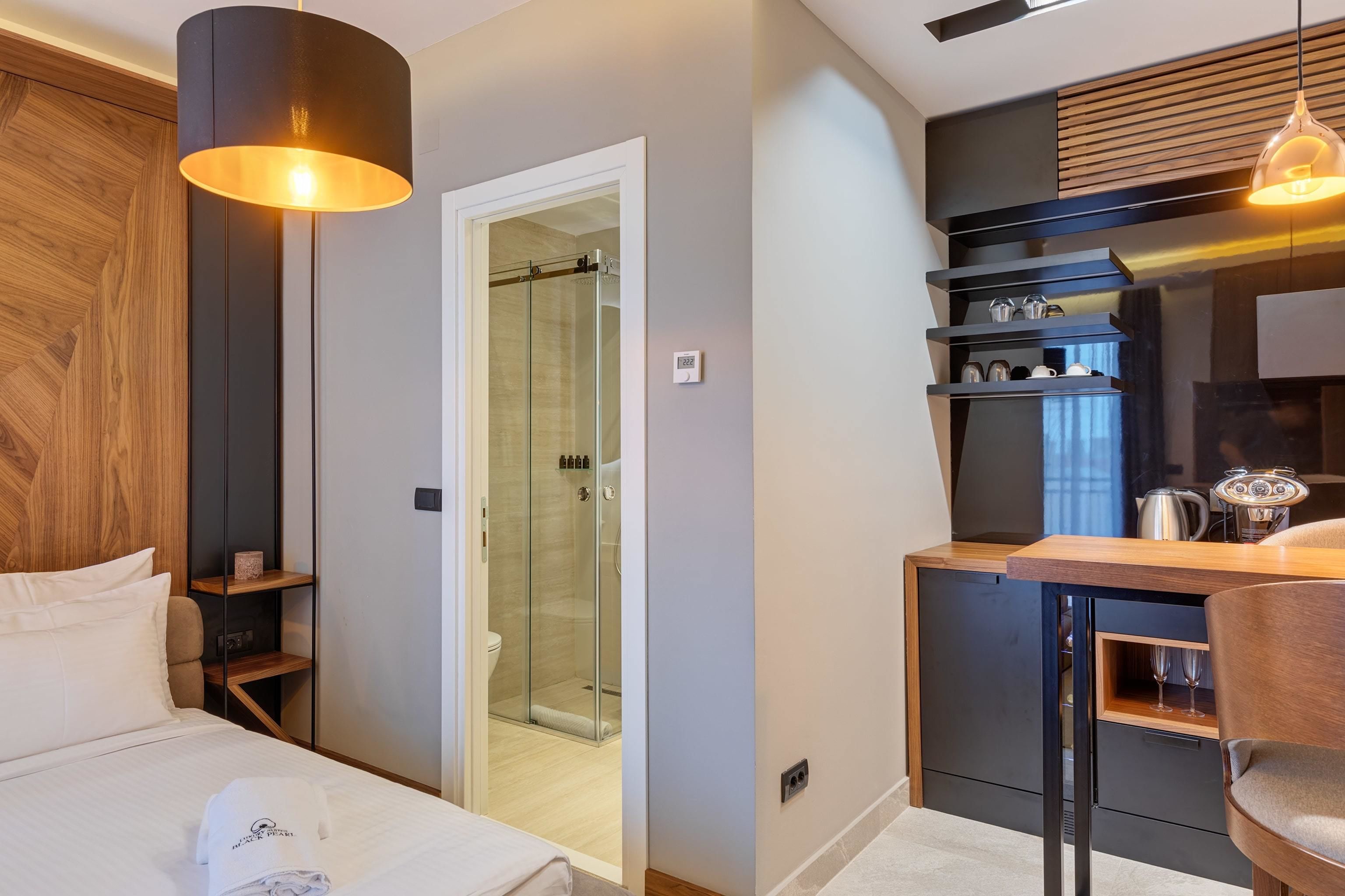 Black Pearl Luxury Suites