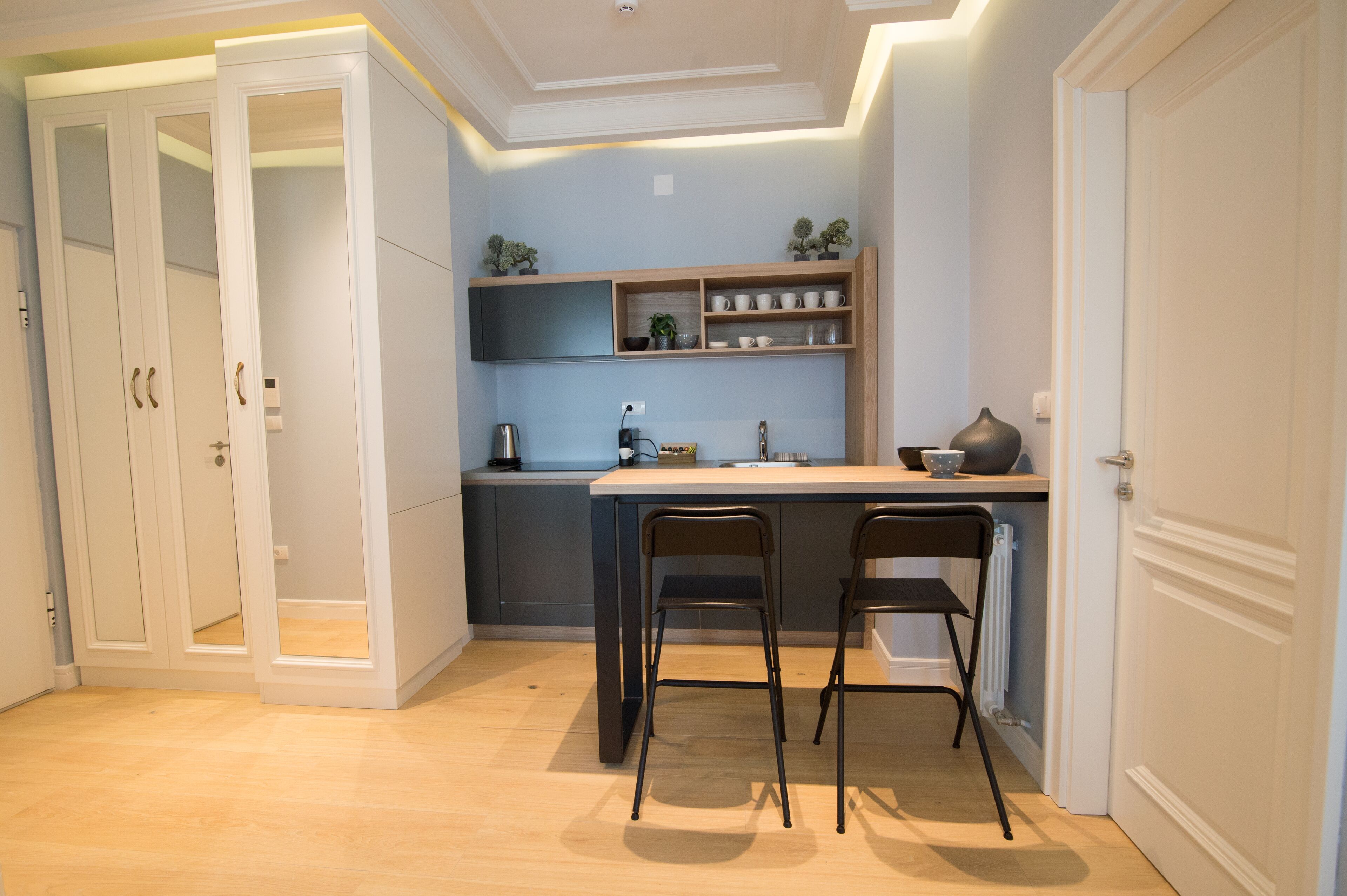 DJ City Vista - Luxury Apartments