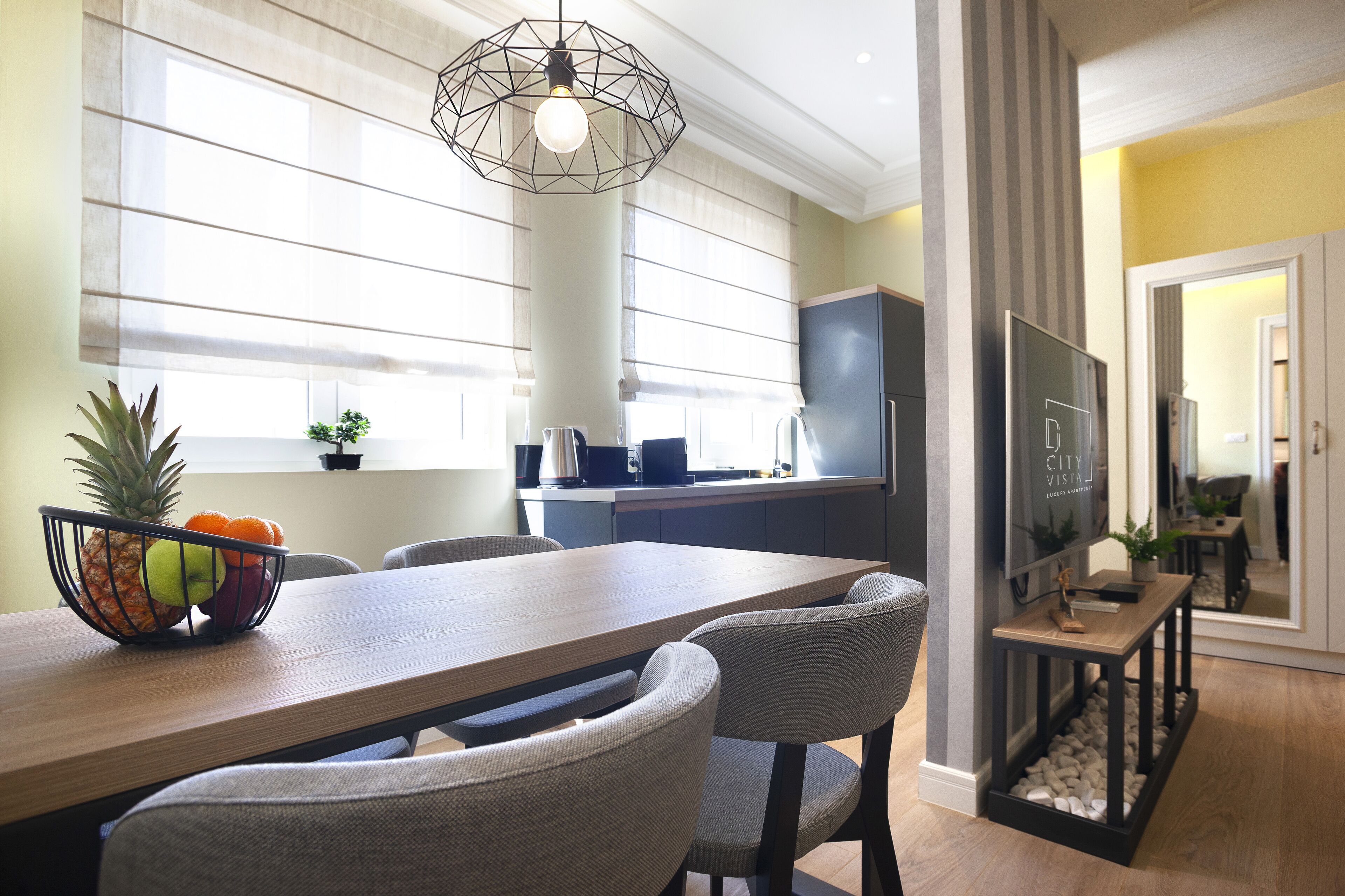 DJ City Vista - Luxury Apartments