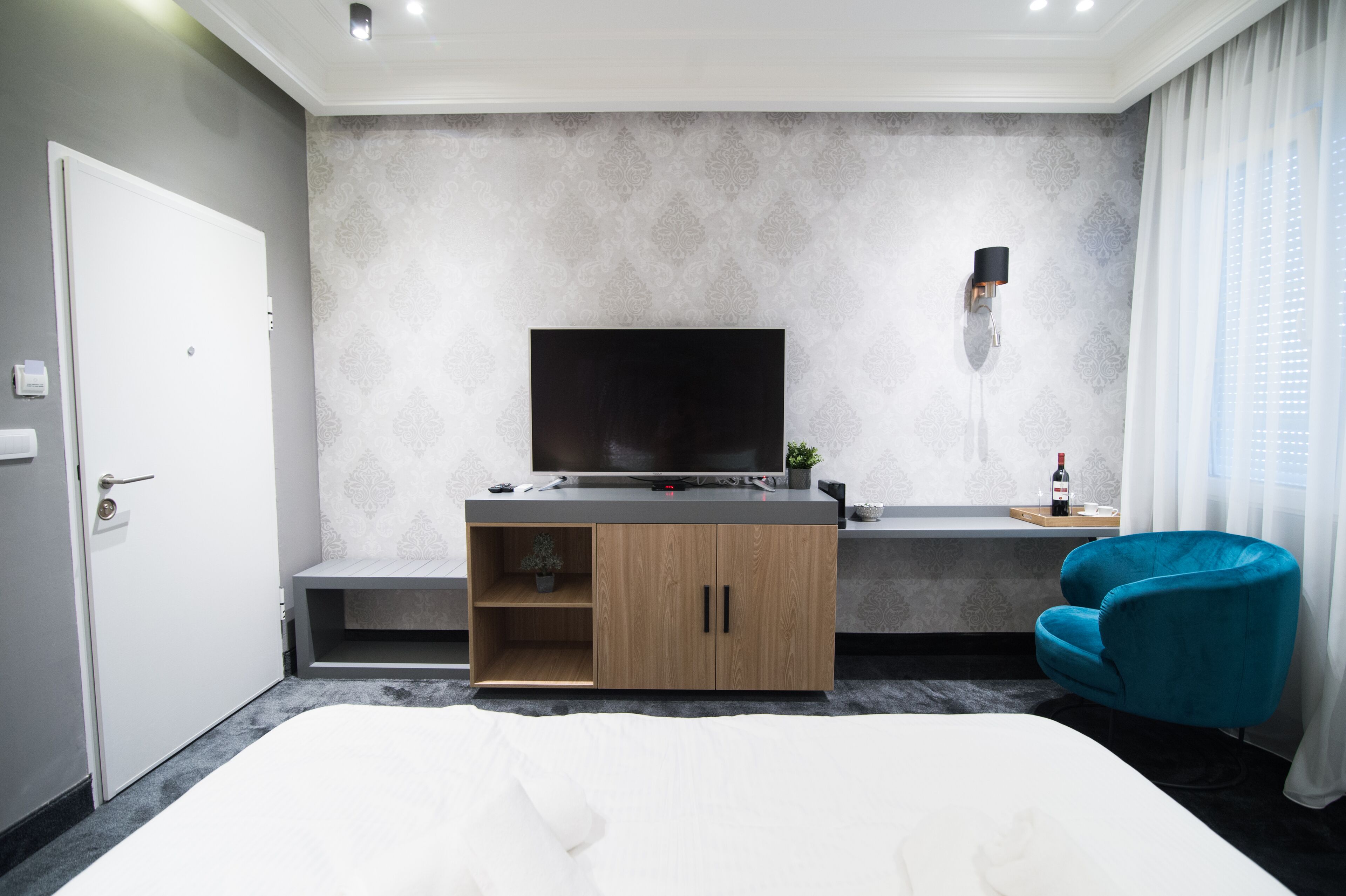 DJ City Vista - Luxury Apartments