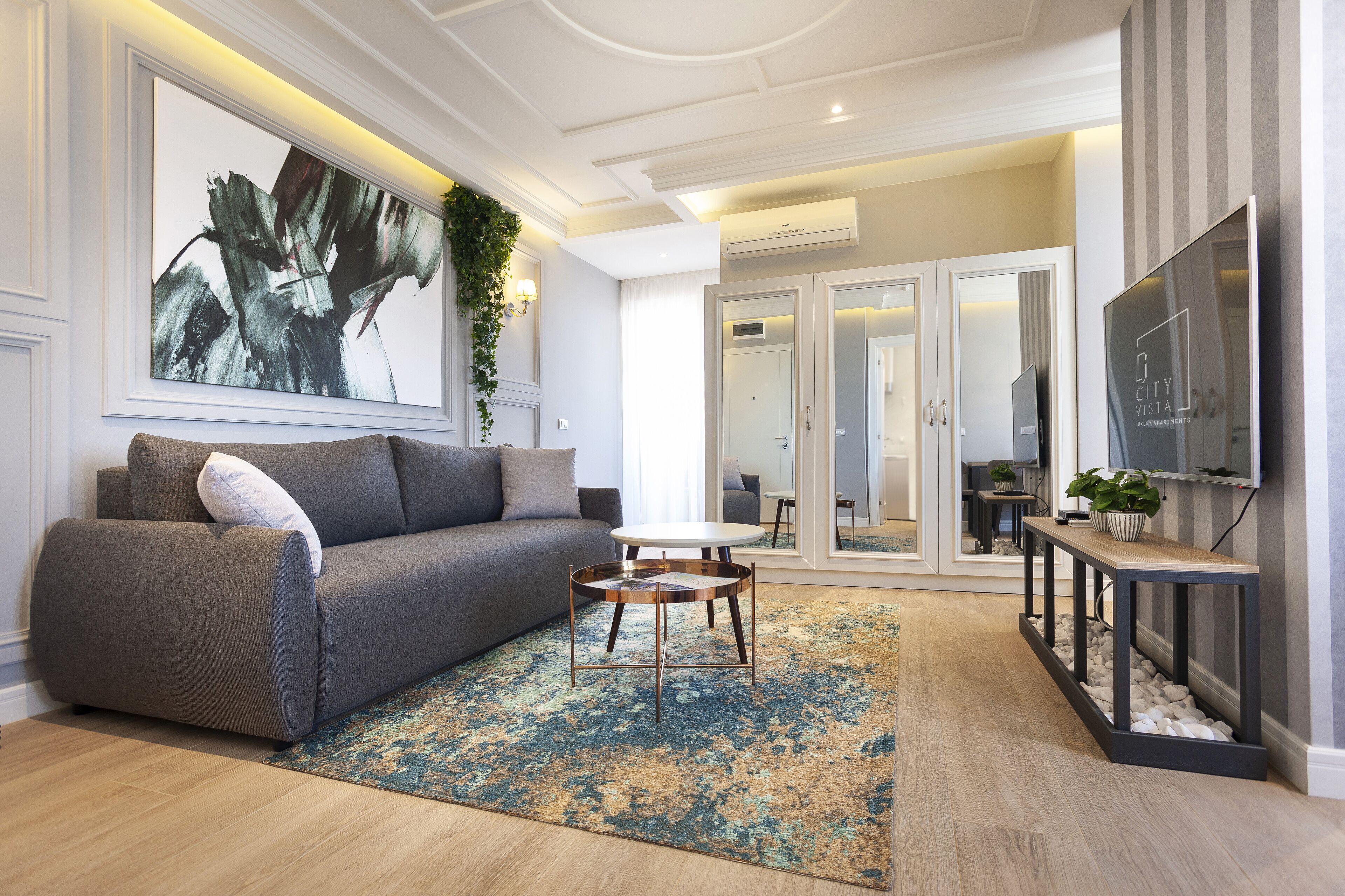 DJ City Vista - Luxury Apartments