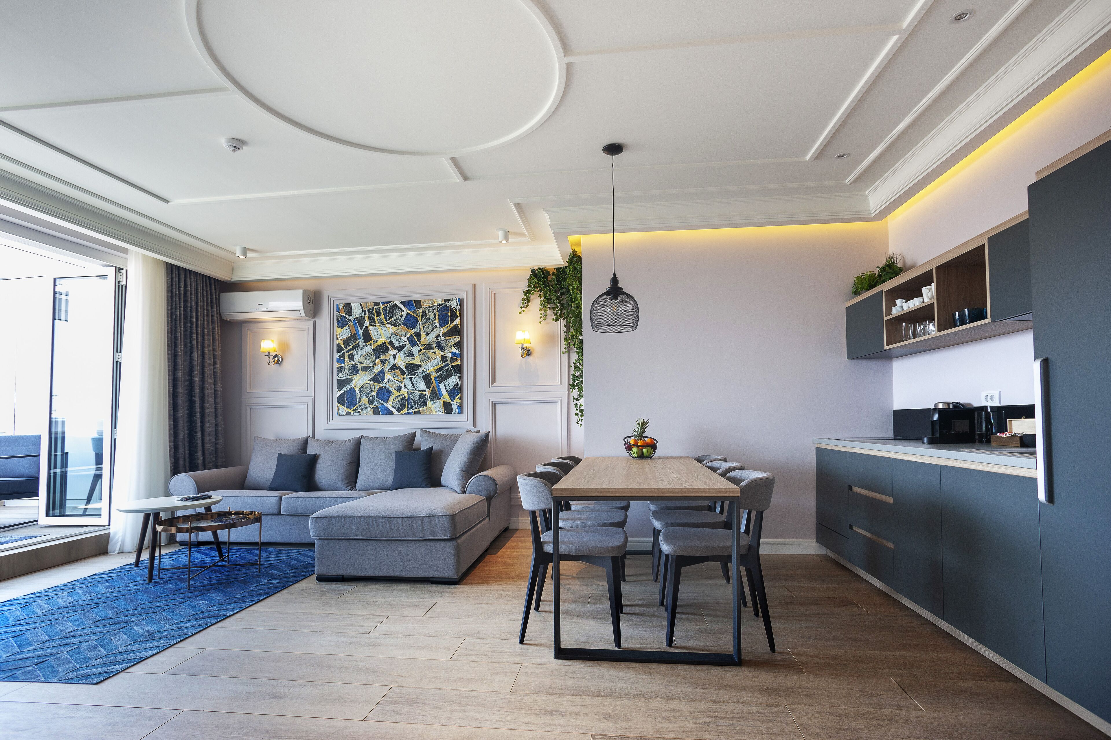 DJ City Vista - Luxury Apartments