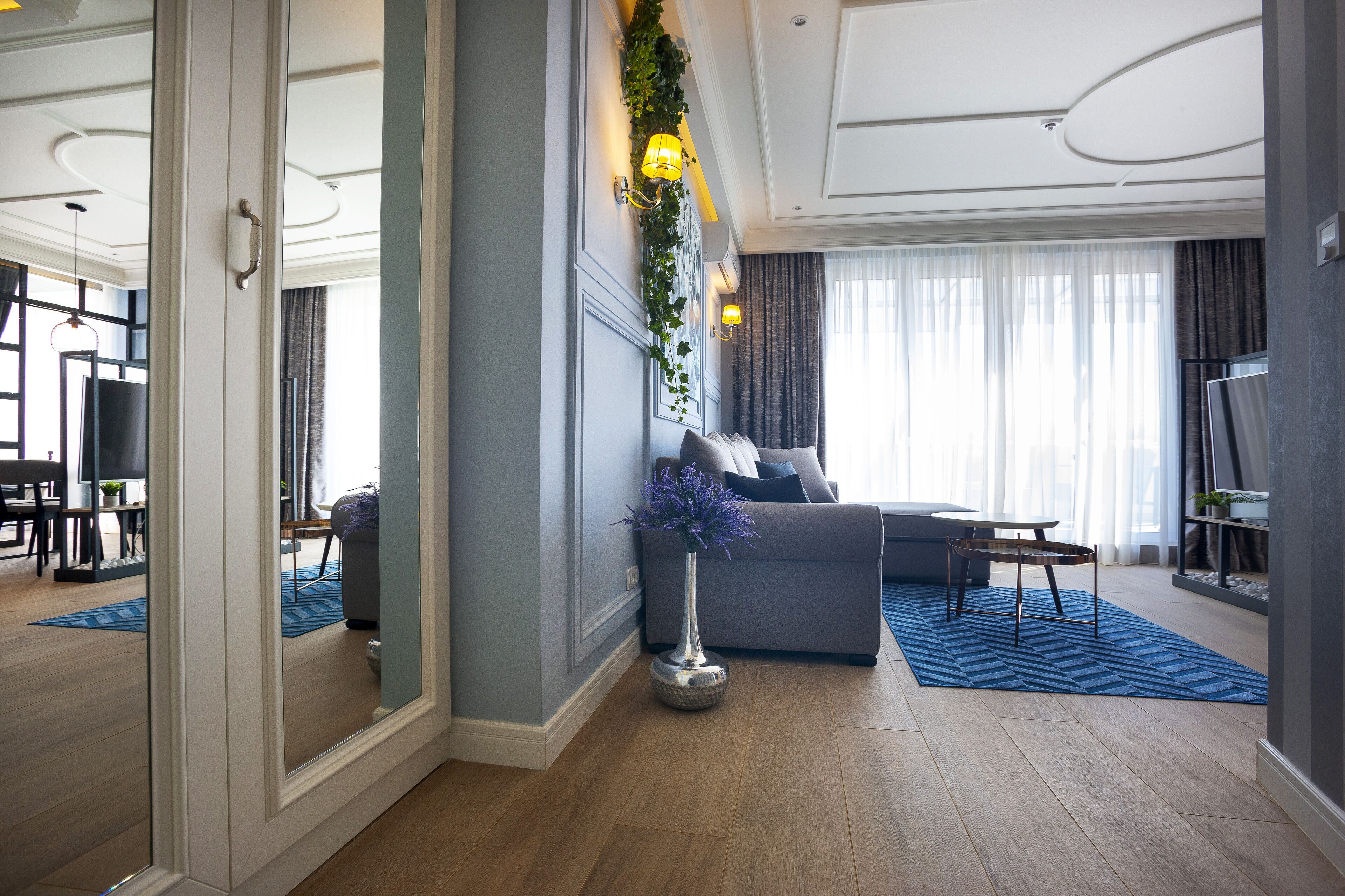 DJ City Vista - Luxury Apartments