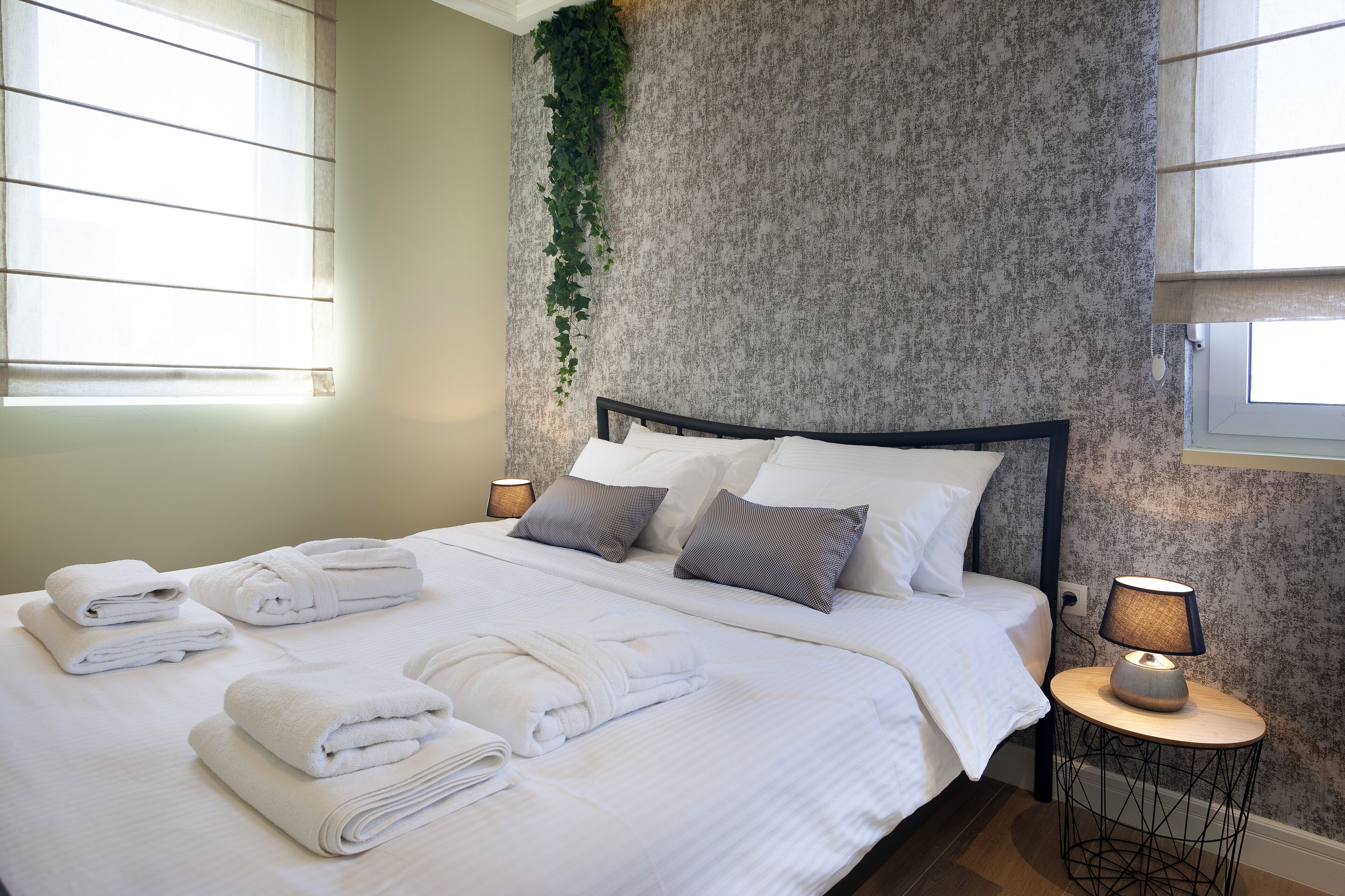 DJ City Vista - Luxury Apartments