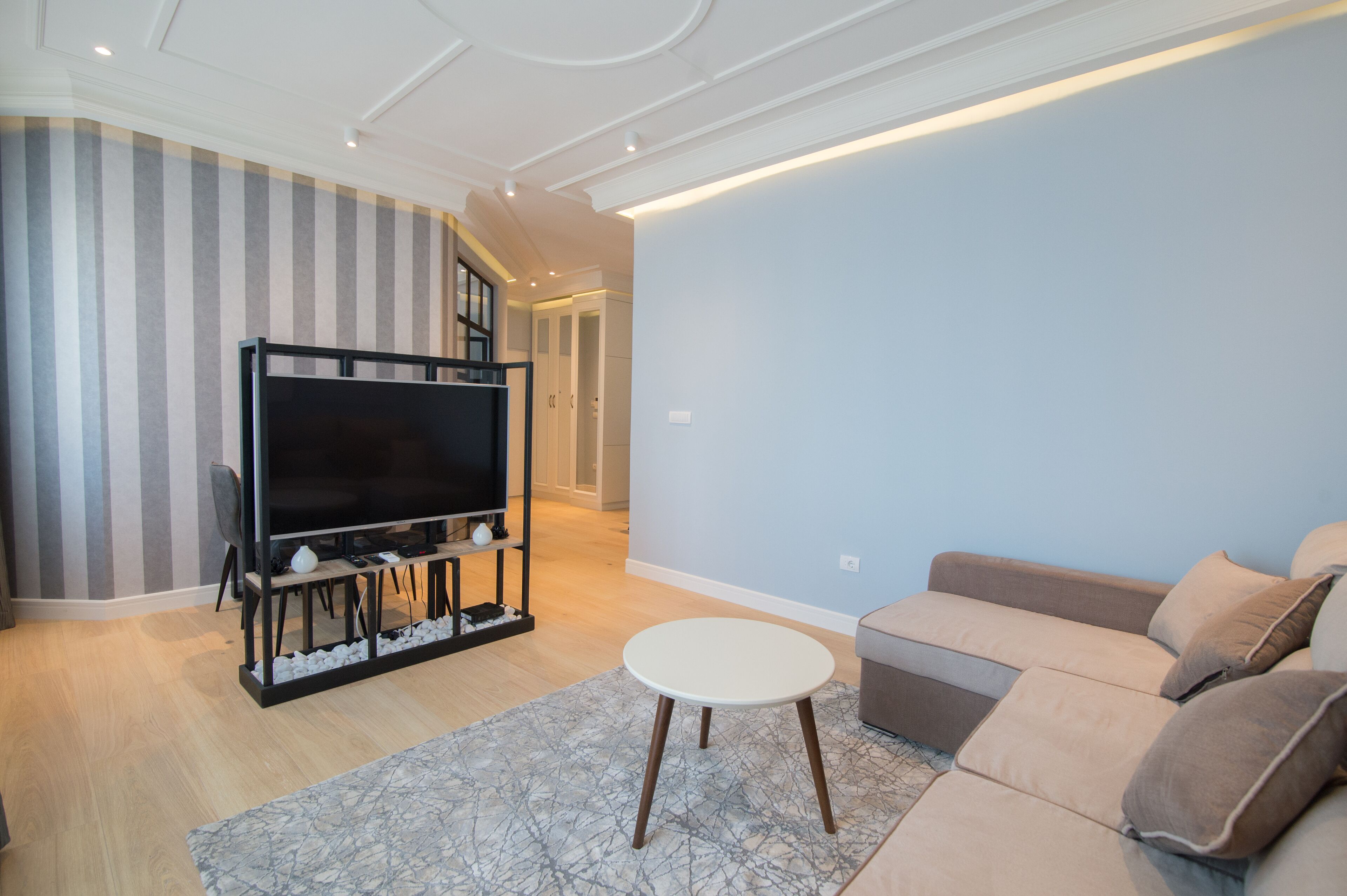 DJ City Vista - Luxury Apartments