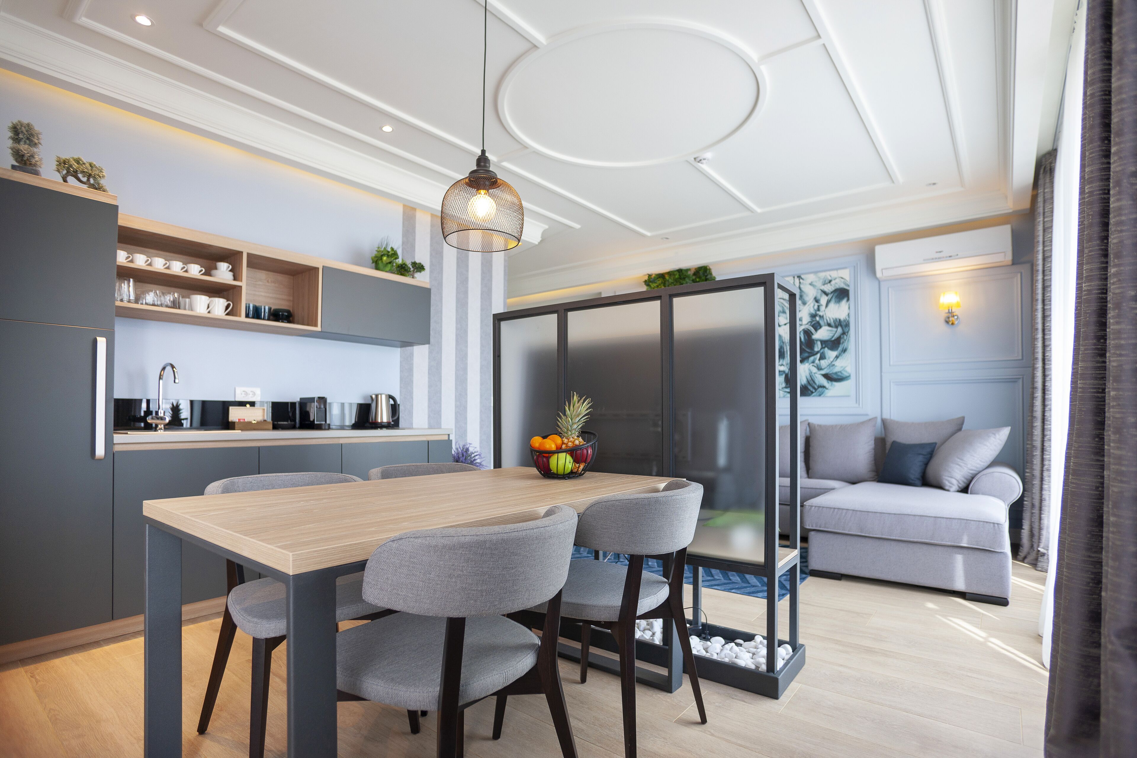 DJ City Vista - Luxury Apartments