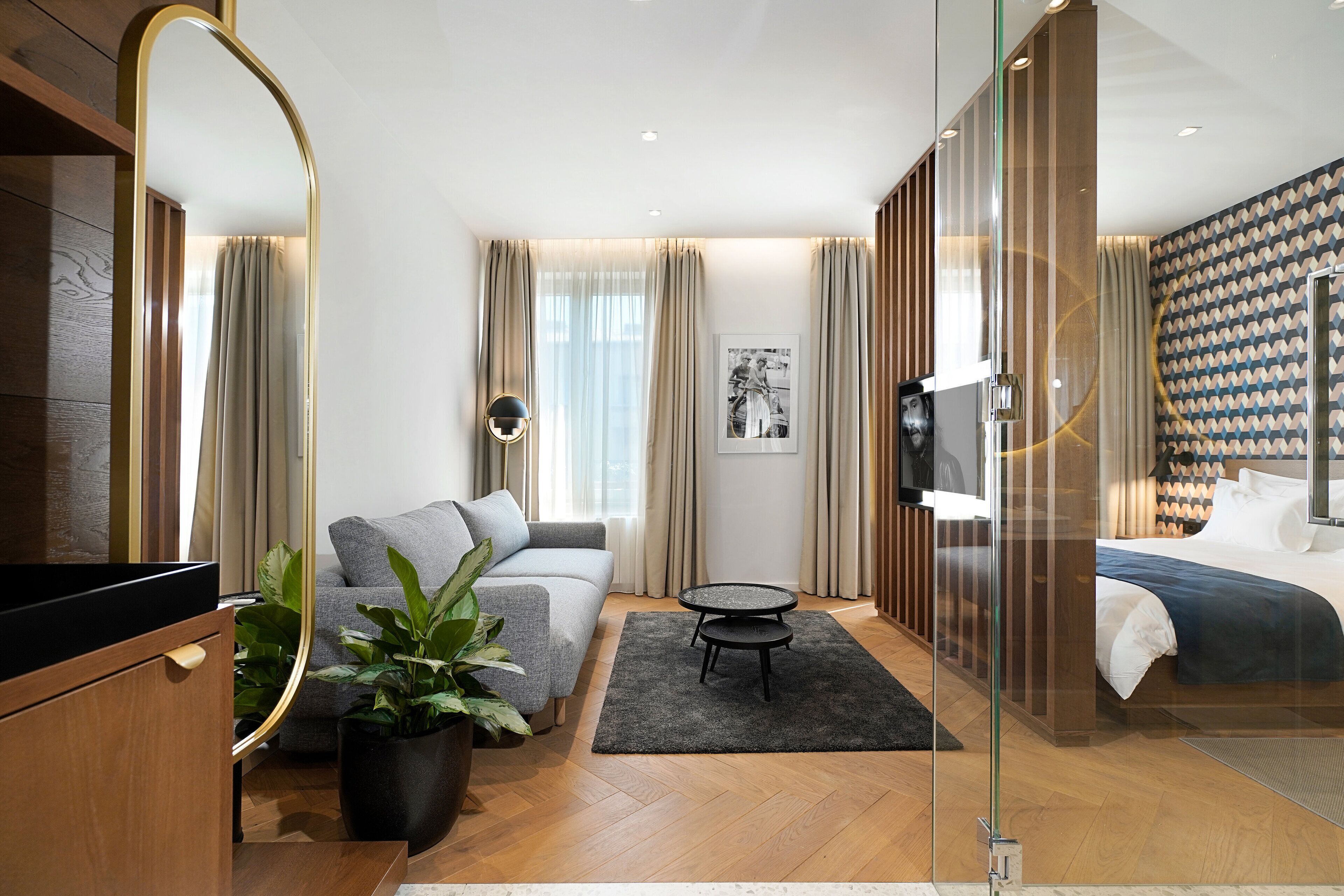Dominic Smart Luxury Suites - Edition