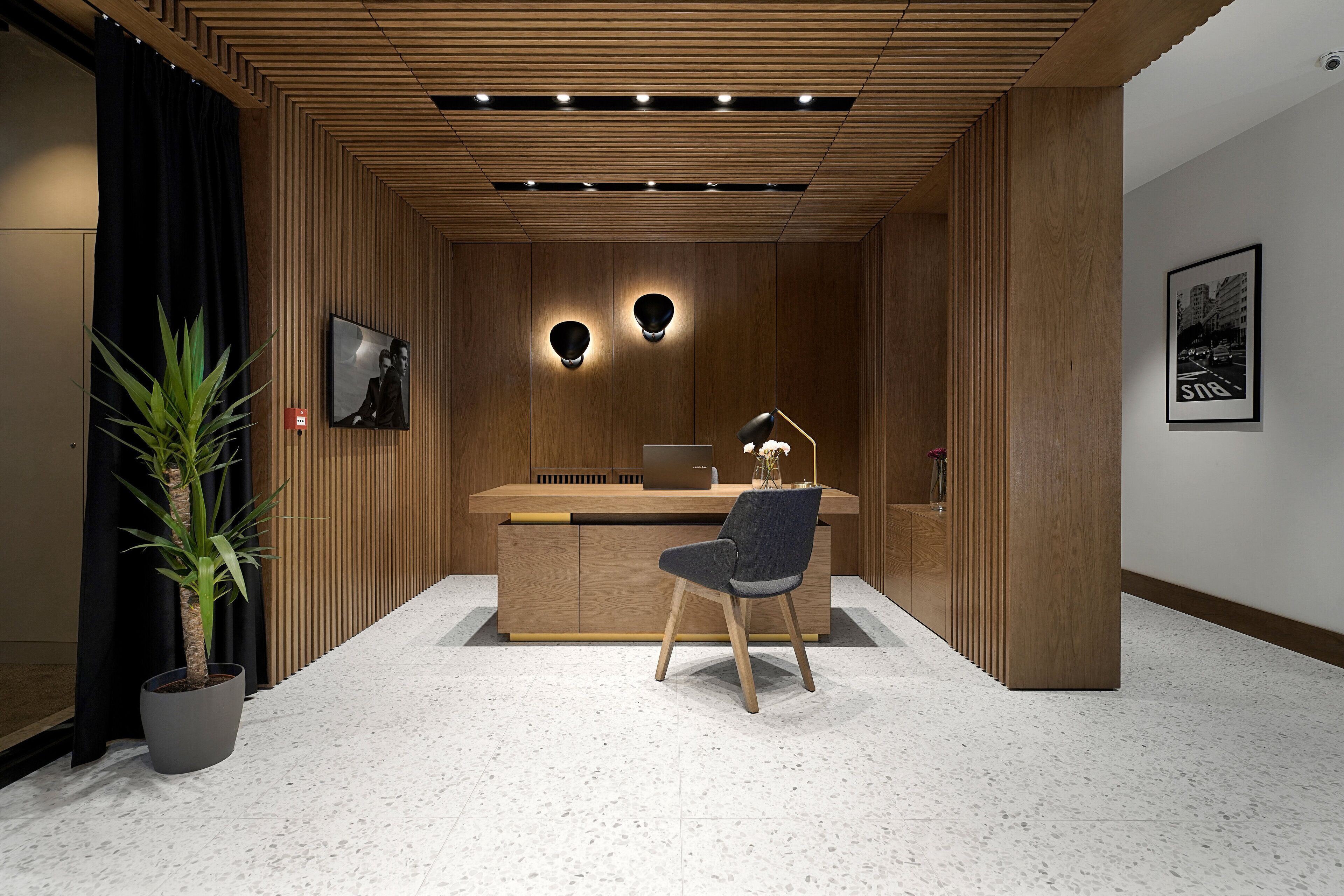 Dominic Smart Luxury Suites - Edition